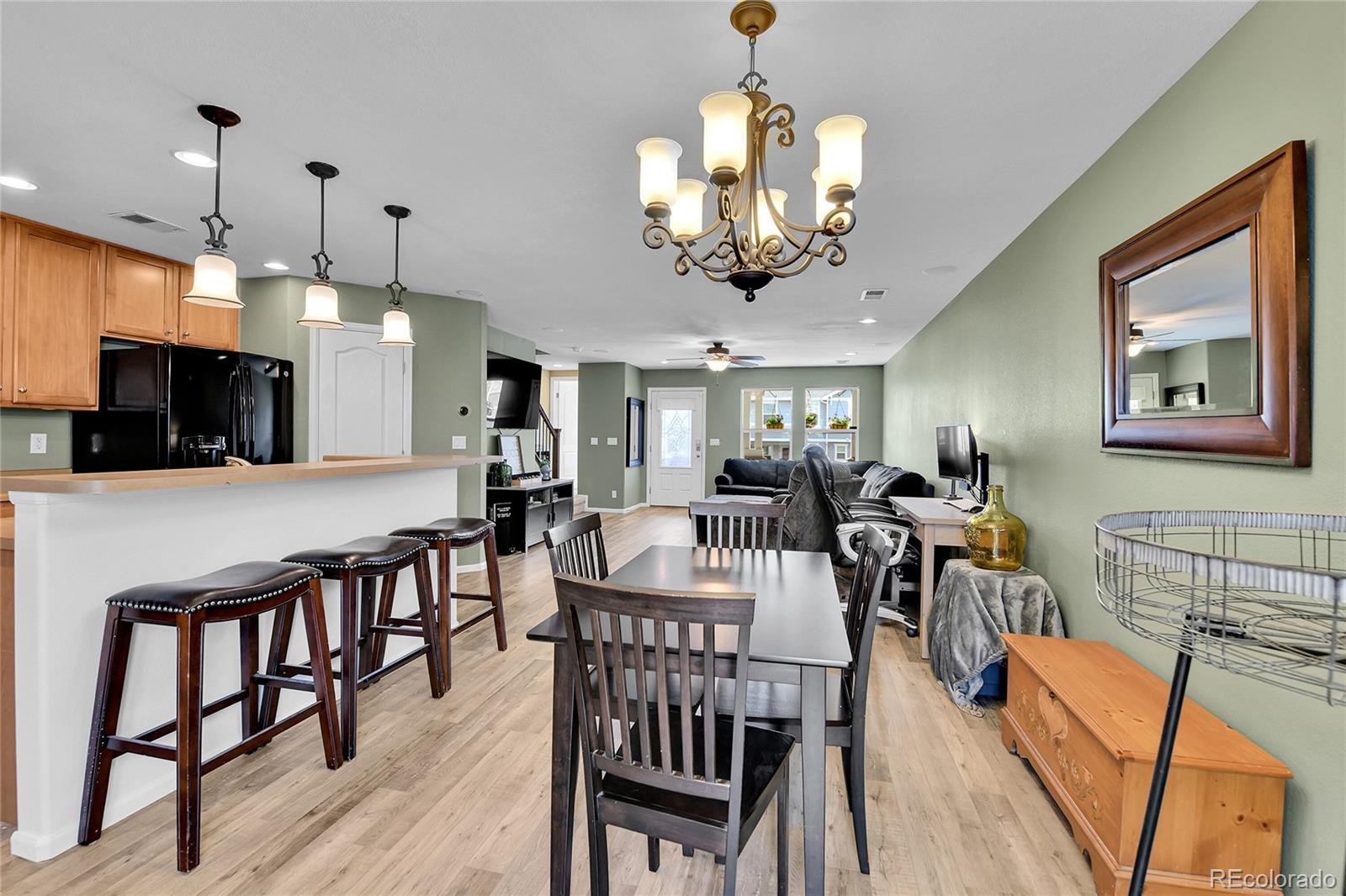 MLS Image #5 for 5762  ceylon street,denver, Colorado