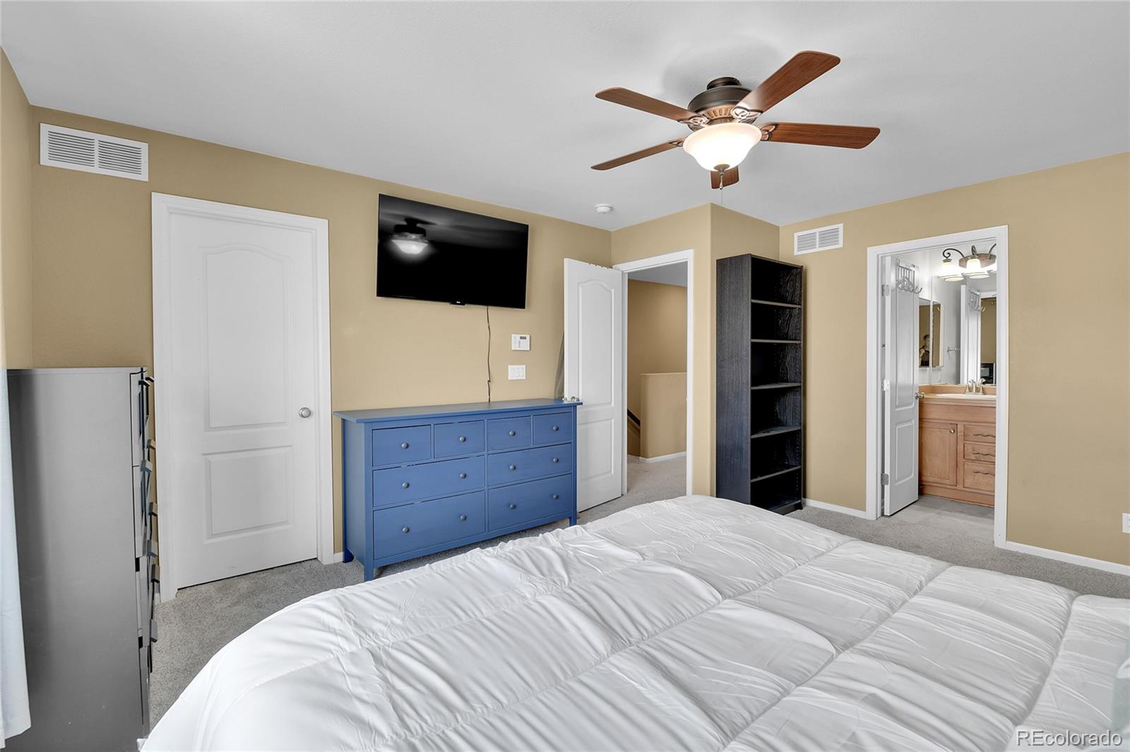 MLS Image #9 for 5762  ceylon street,denver, Colorado