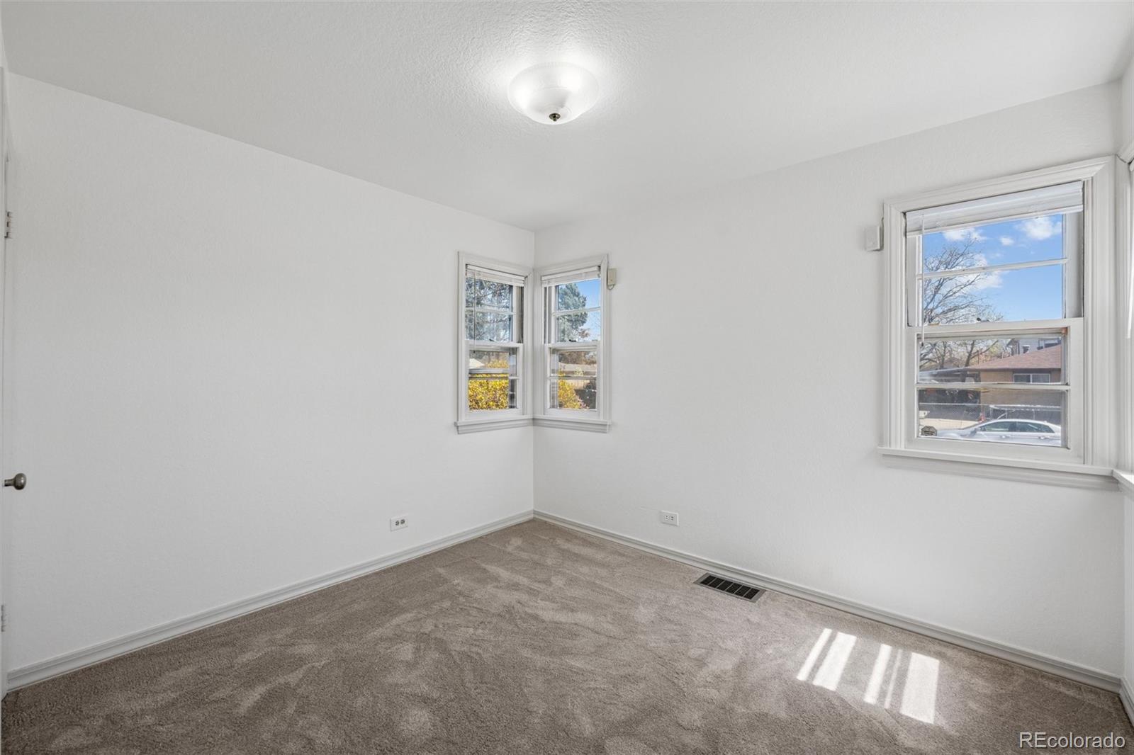 MLS Image #11 for 1299 s dale court,denver, Colorado