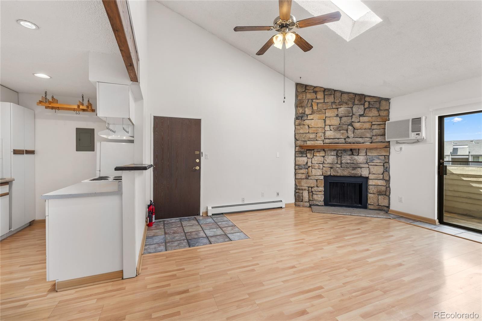 MLS Image #3 for 10150 e virginia avenue,denver, Colorado
