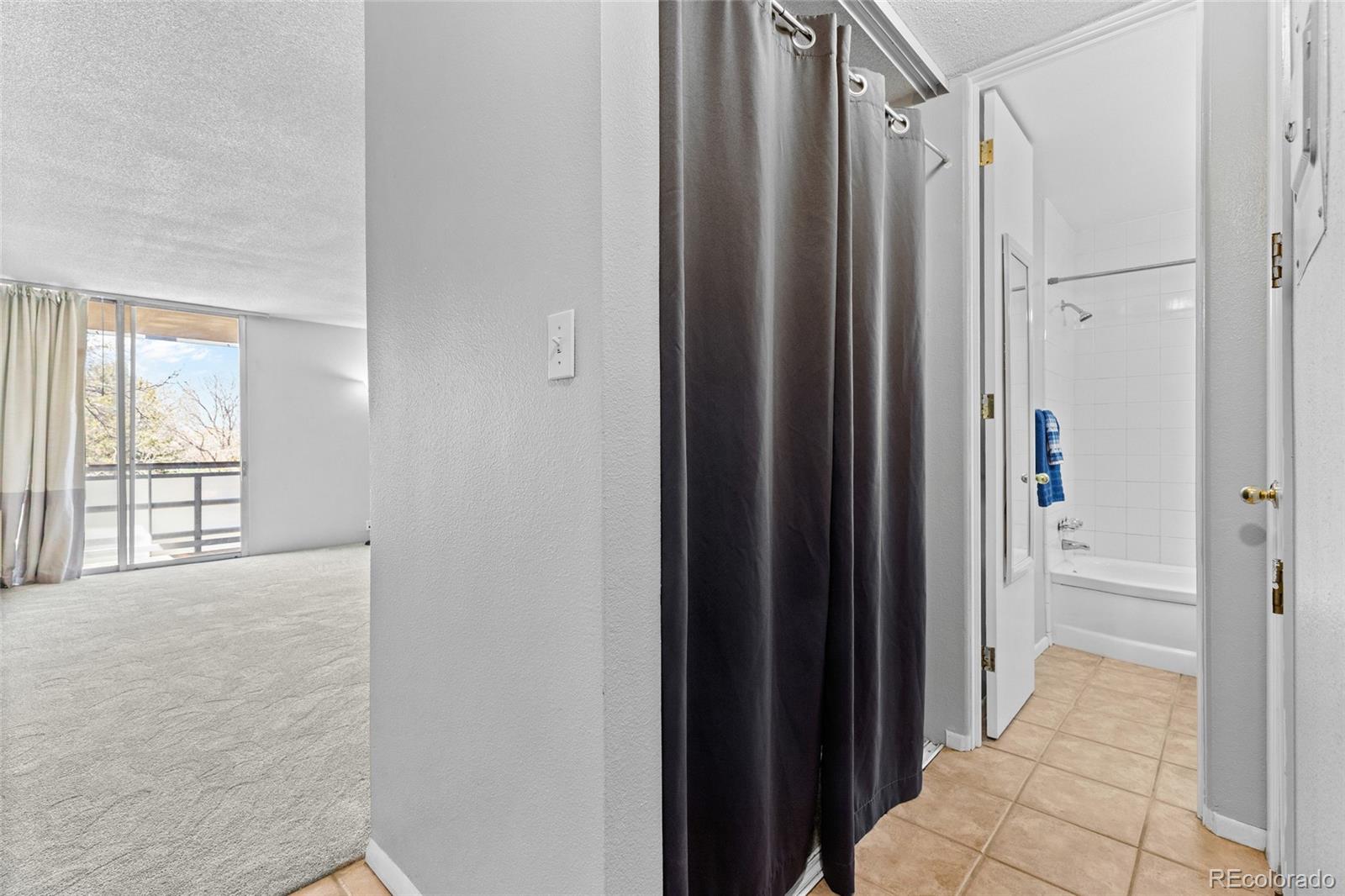 MLS Image #12 for 2500 s york street,denver, Colorado