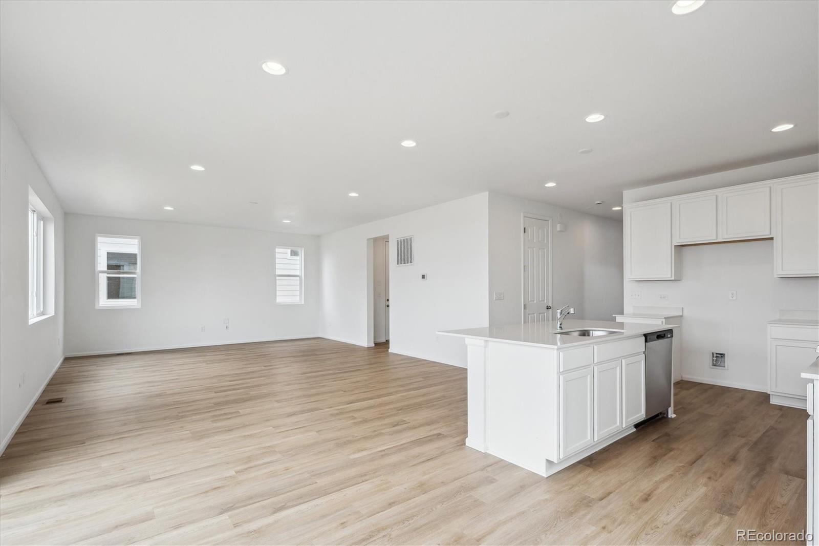 MLS Image #6 for 4654  sugar beet street,johnstown, Colorado