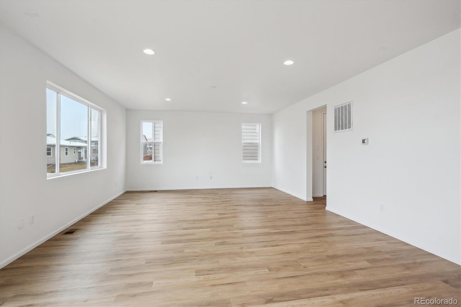 MLS Image #7 for 4654  sugar beet street,johnstown, Colorado
