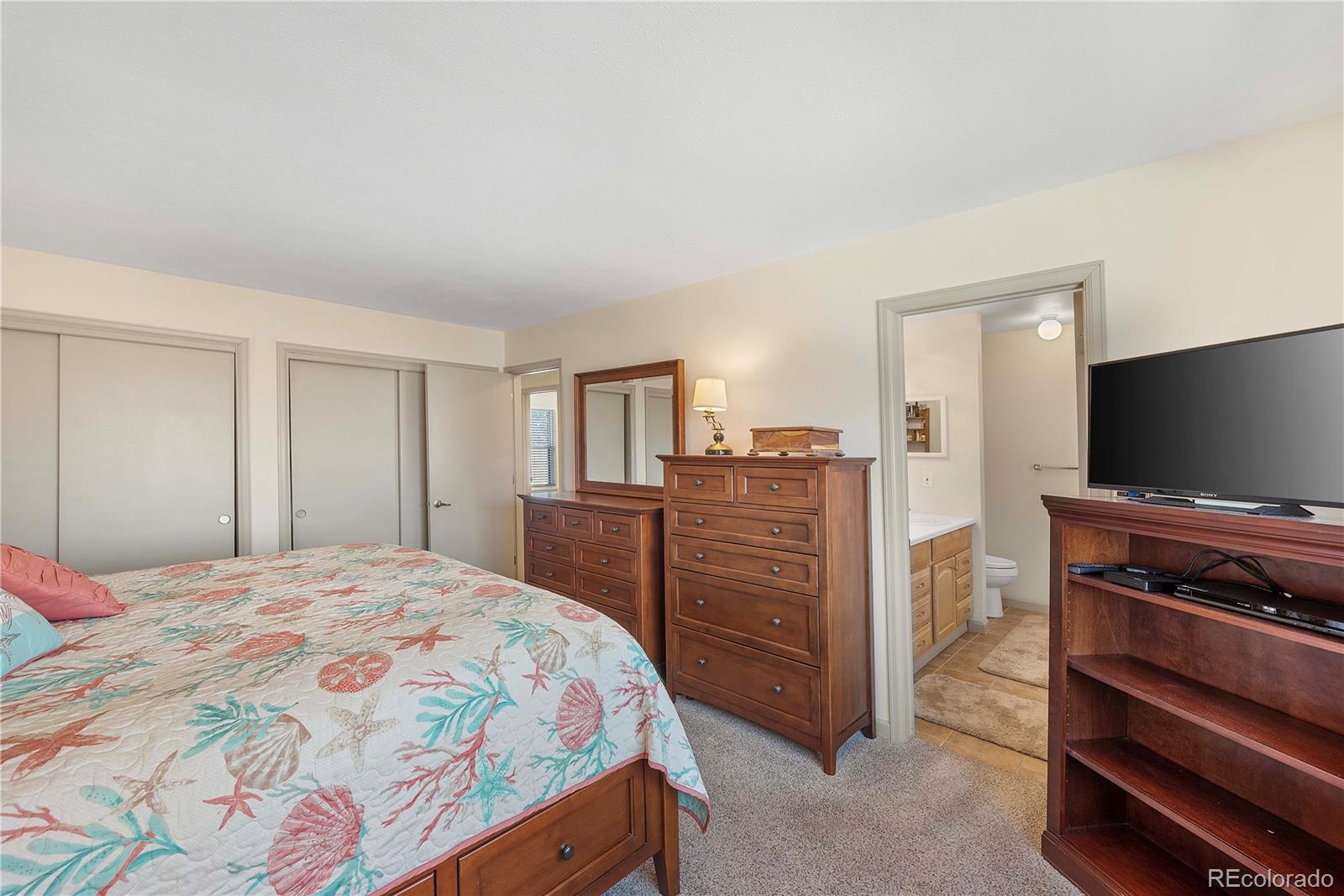 MLS Image #12 for 749 s dearborn court,aurora, Colorado