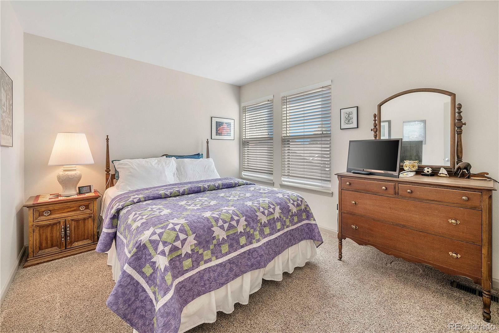 MLS Image #14 for 749 s dearborn court,aurora, Colorado