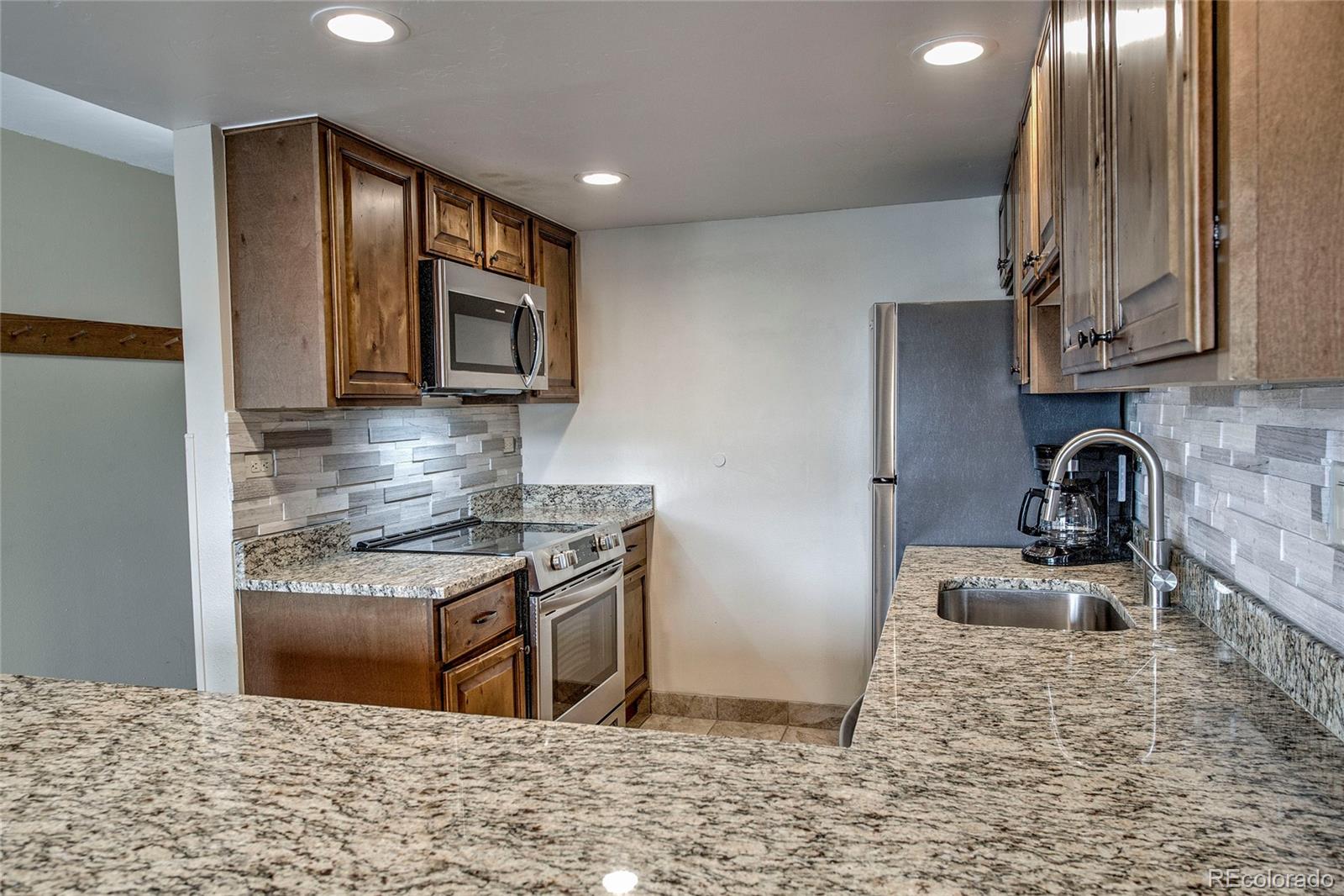 MLS Image #6 for 611  village road 620,breckenridge, Colorado