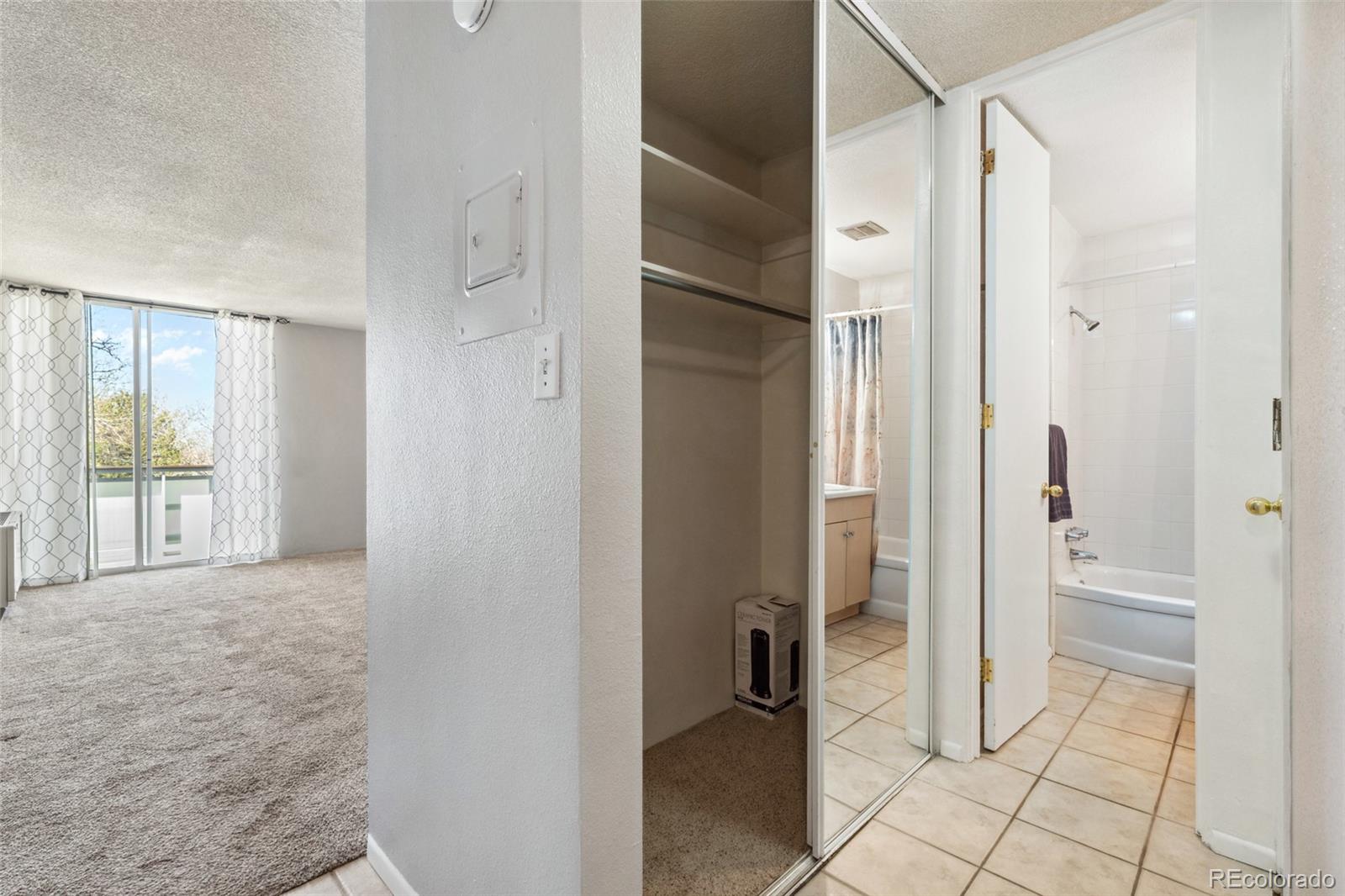 MLS Image #12 for 2500 s york street,denver, Colorado