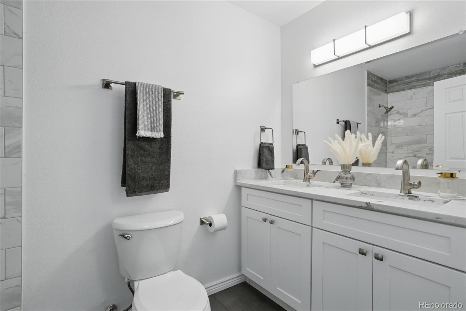 MLS Image #17 for 26  yank way,lakewood, Colorado