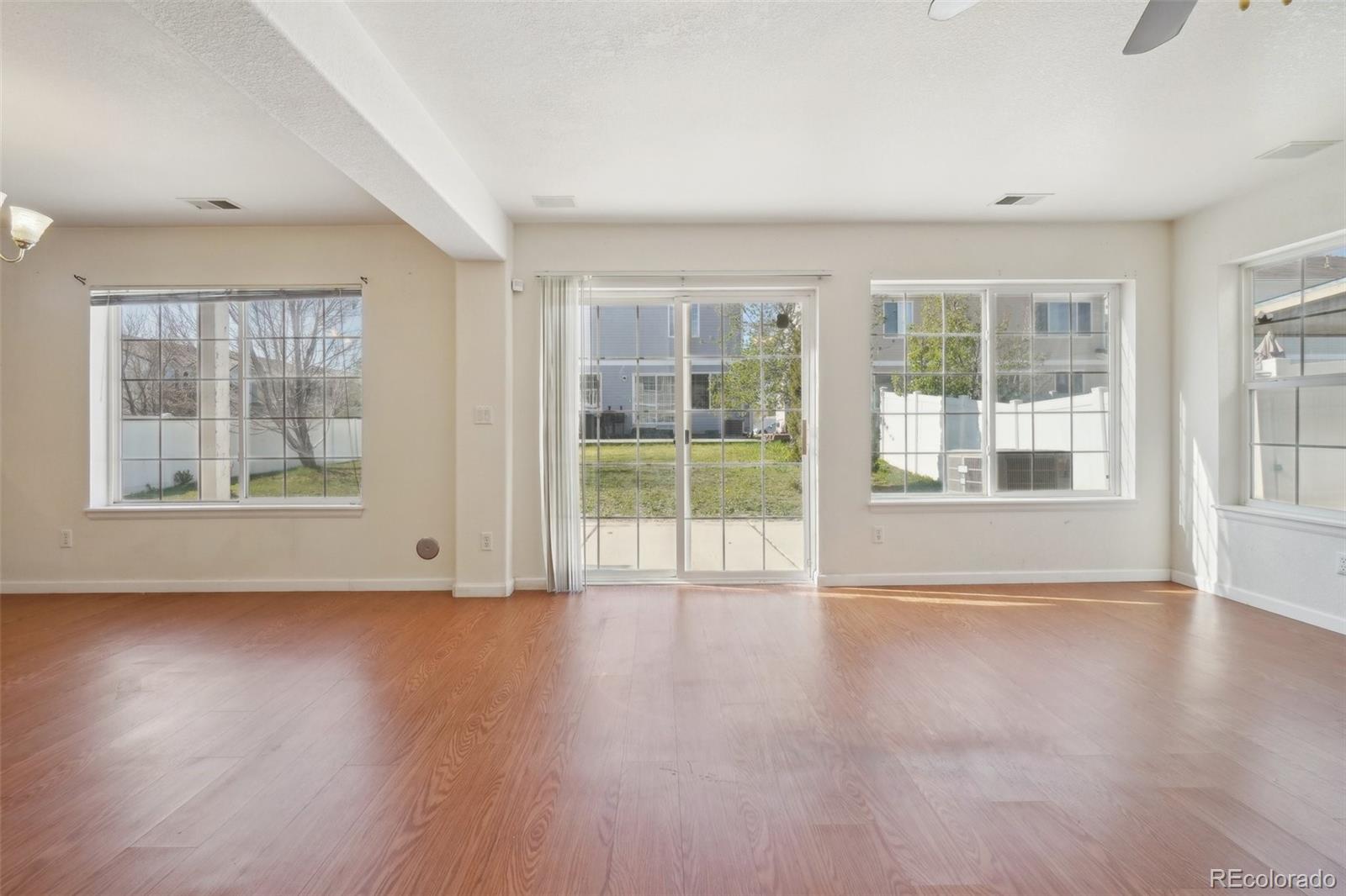 MLS Image #10 for 21642 e 55th avenue,denver, Colorado