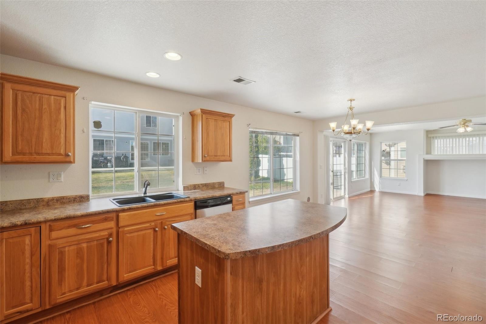 MLS Image #16 for 21642 e 55th avenue,denver, Colorado