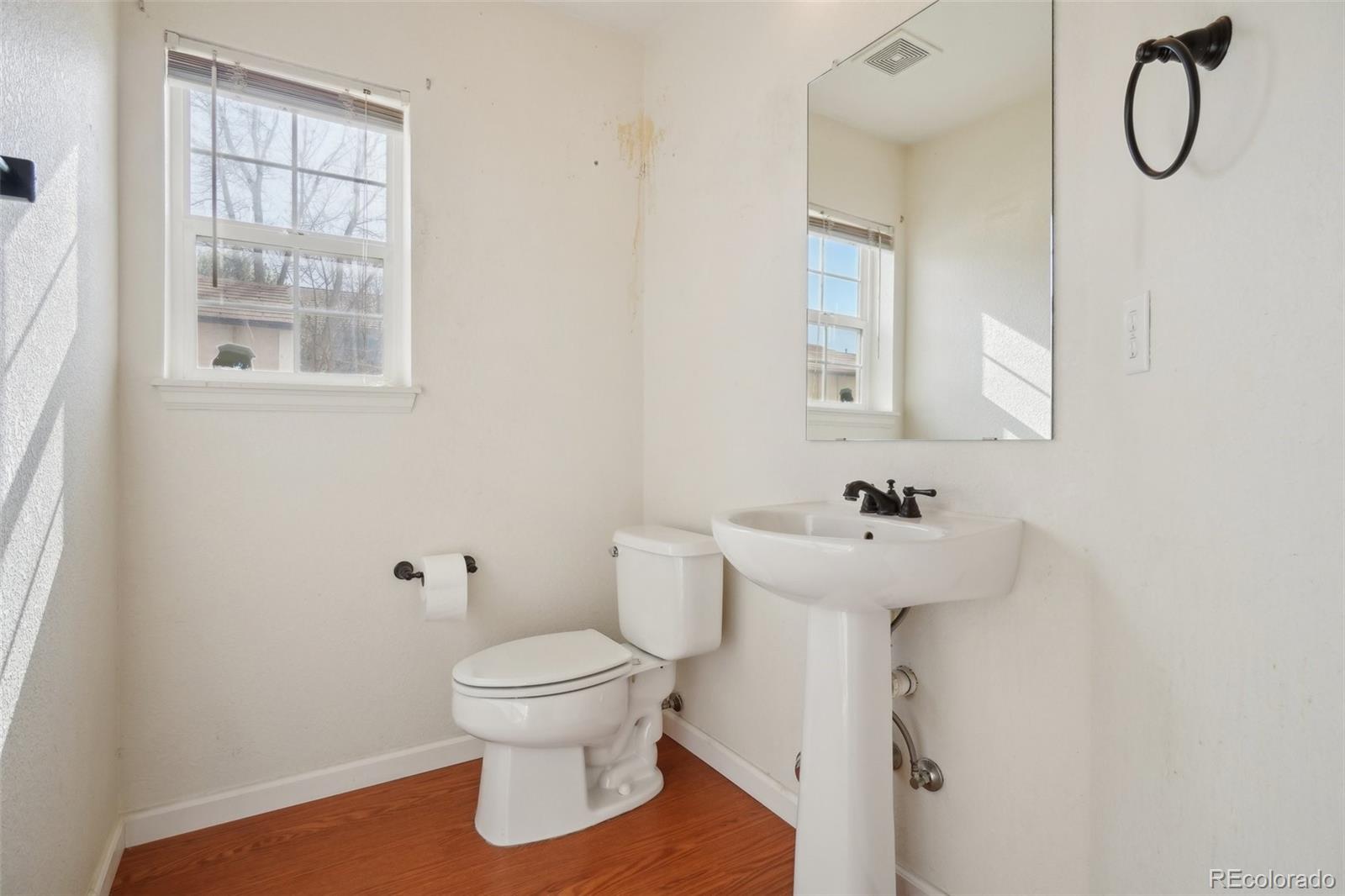 MLS Image #21 for 21642 e 55th avenue,denver, Colorado