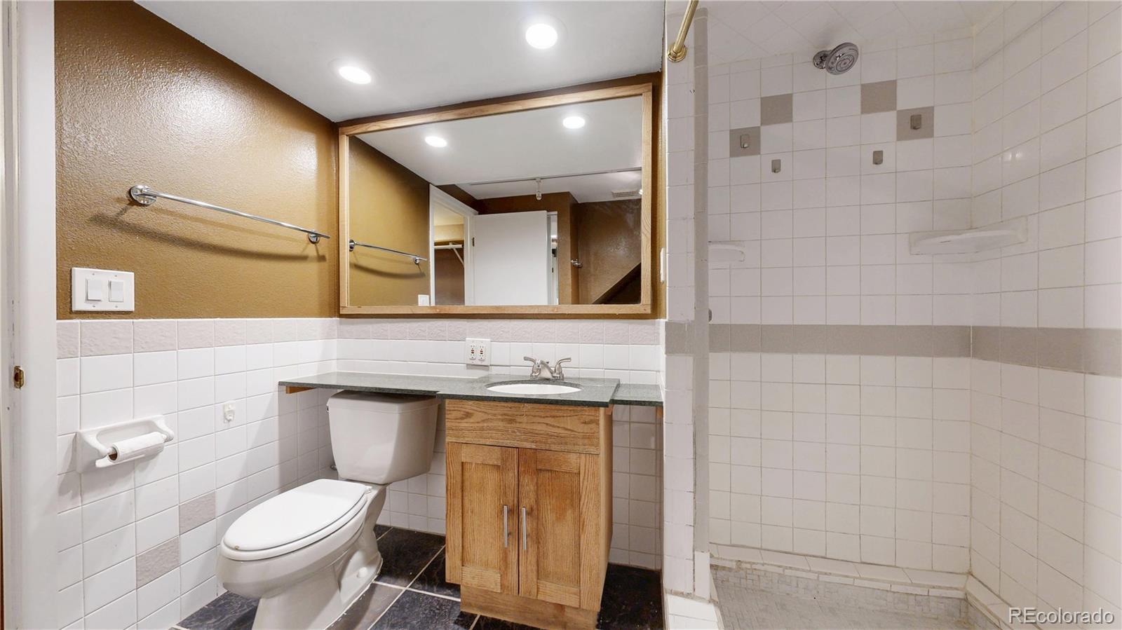 MLS Image #18 for 20719 e 43rd avenue,denver, Colorado