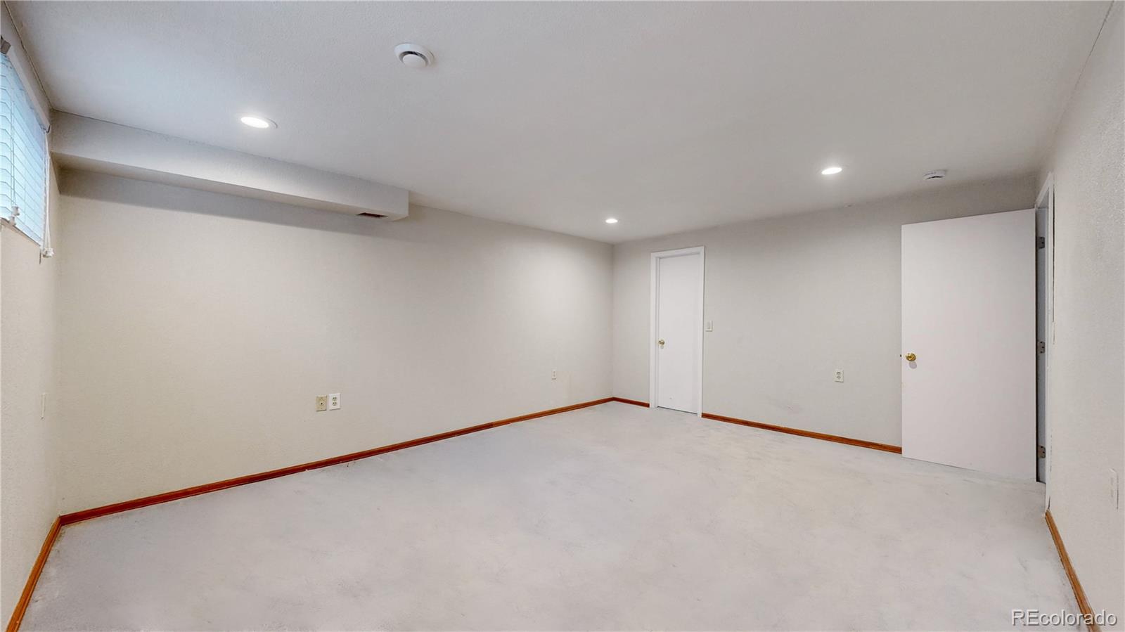 MLS Image #22 for 20719 e 43rd avenue,denver, Colorado