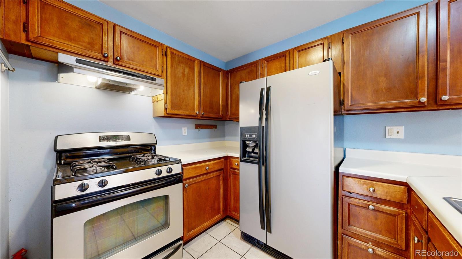 MLS Image #6 for 20719 e 43rd avenue,denver, Colorado