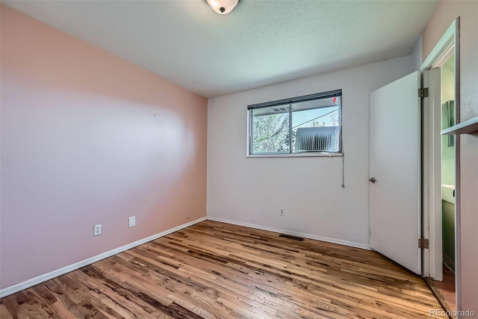 MLS Image #5 for 1060 s coffman street,longmont, Colorado