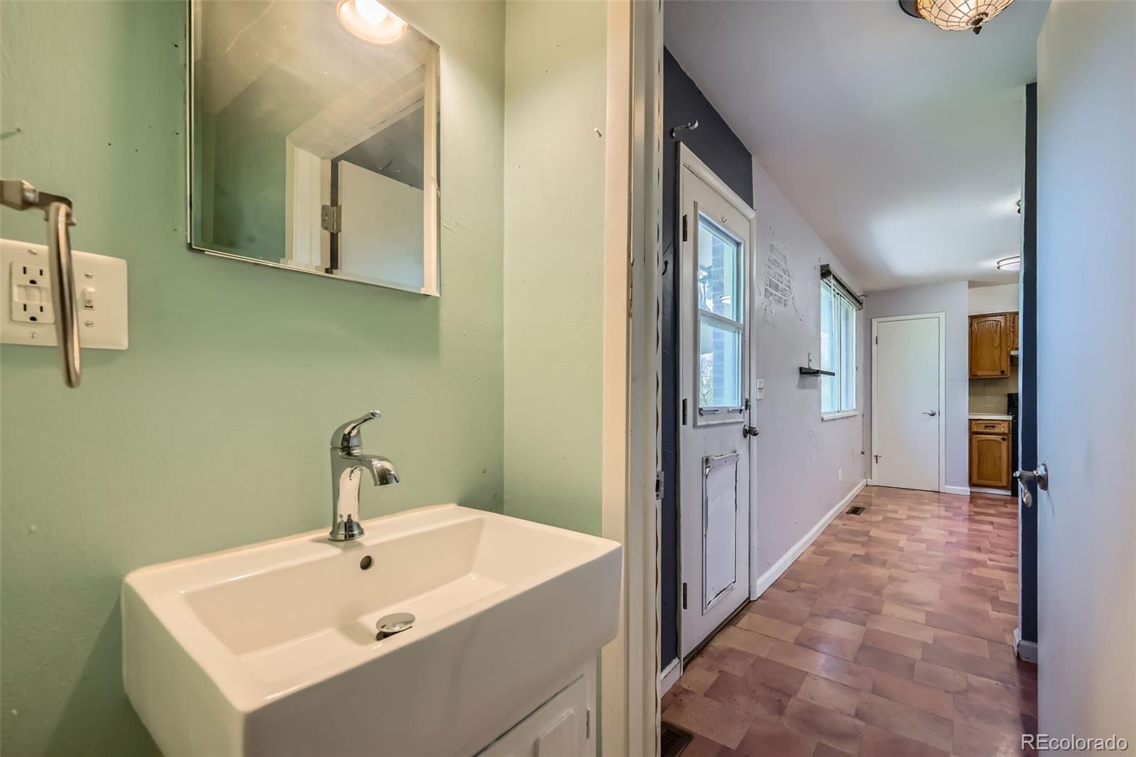 MLS Image #7 for 1060 s coffman street,longmont, Colorado
