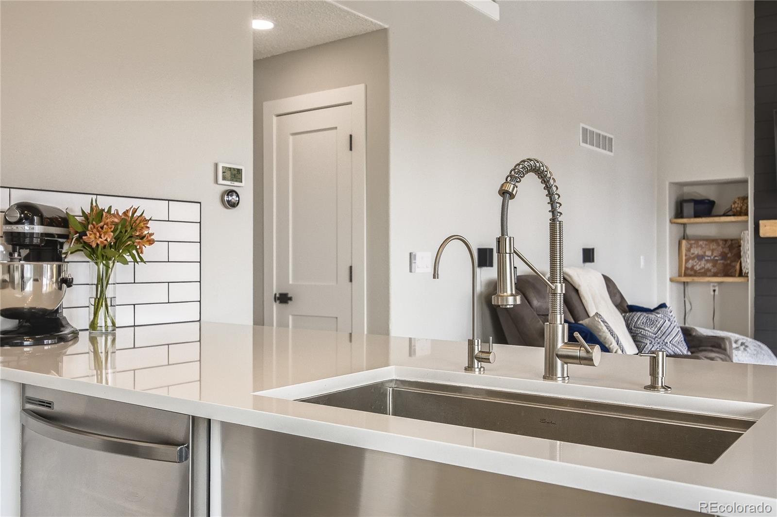MLS Image #11 for 6550 s oak court,littleton, Colorado