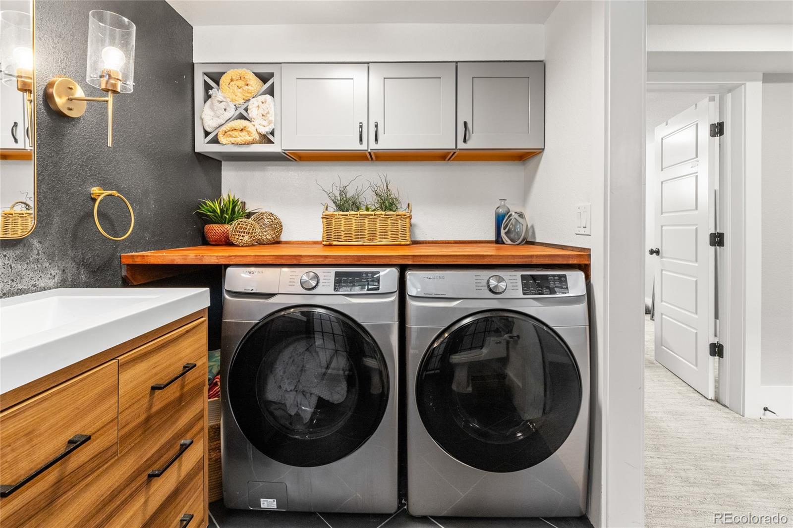 MLS Image #38 for 2900  clermont street,denver, Colorado