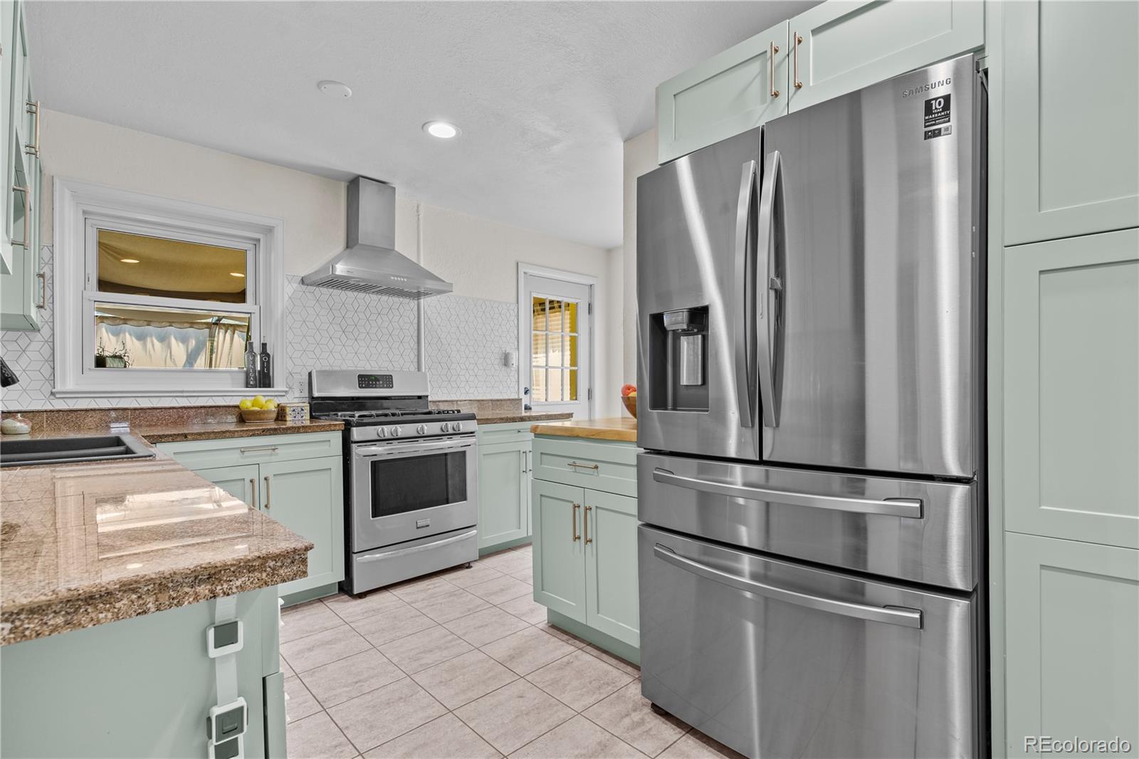 MLS Image #10 for 2654  jasmine street,denver, Colorado