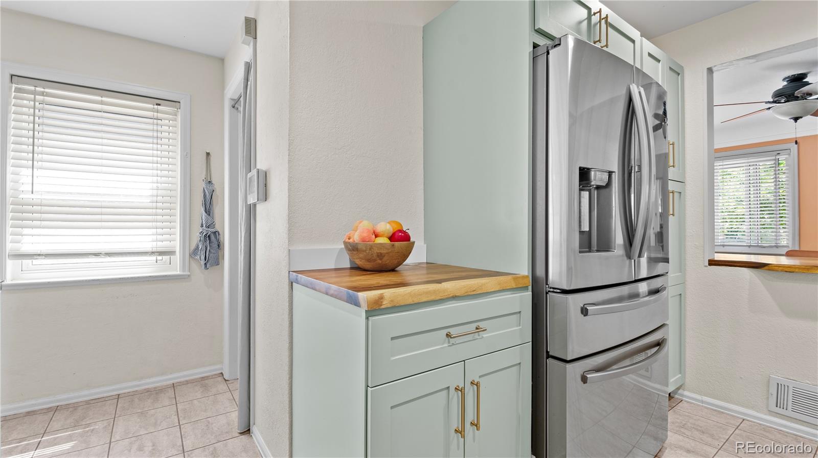 MLS Image #13 for 2654  jasmine street,denver, Colorado