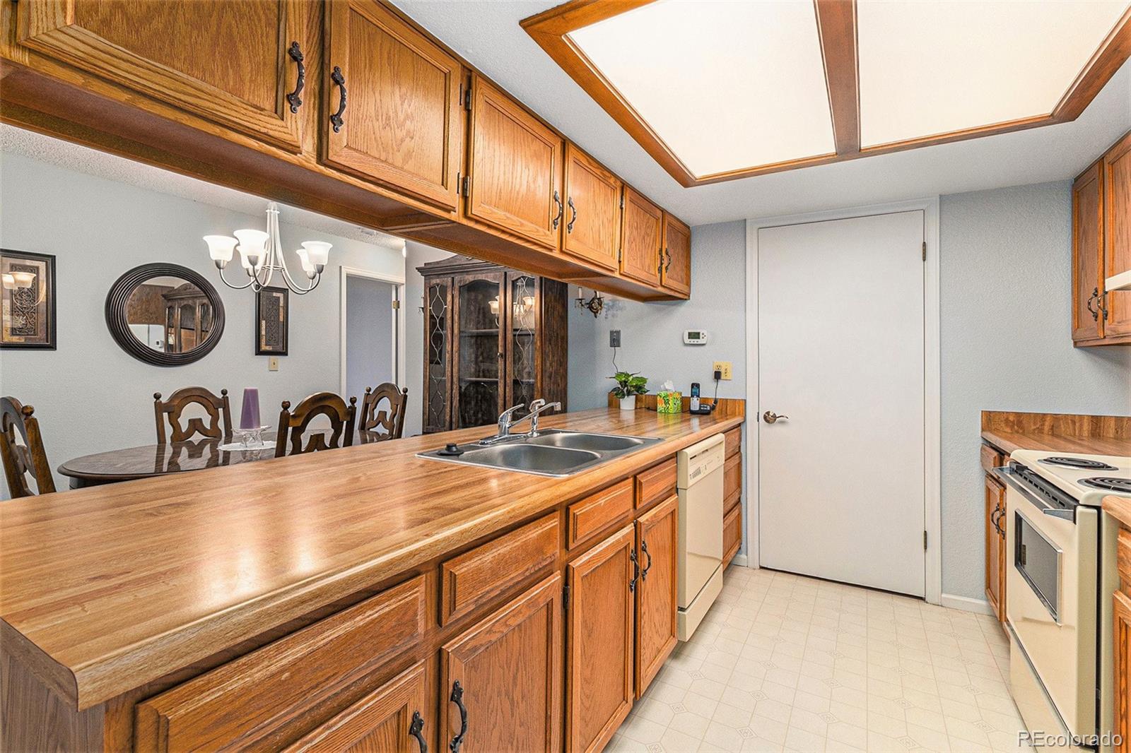 MLS Image #12 for 9406 w 89th circle,broomfield, Colorado