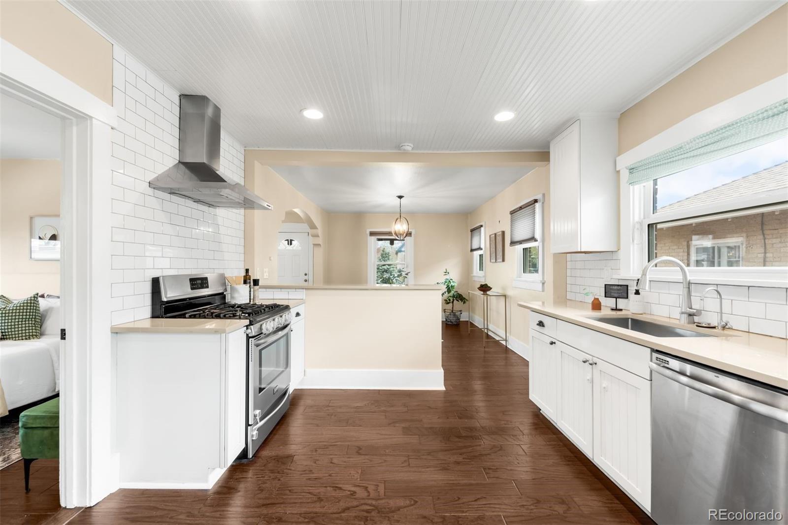 MLS Image #10 for 3123 n elizabeth street,denver, Colorado