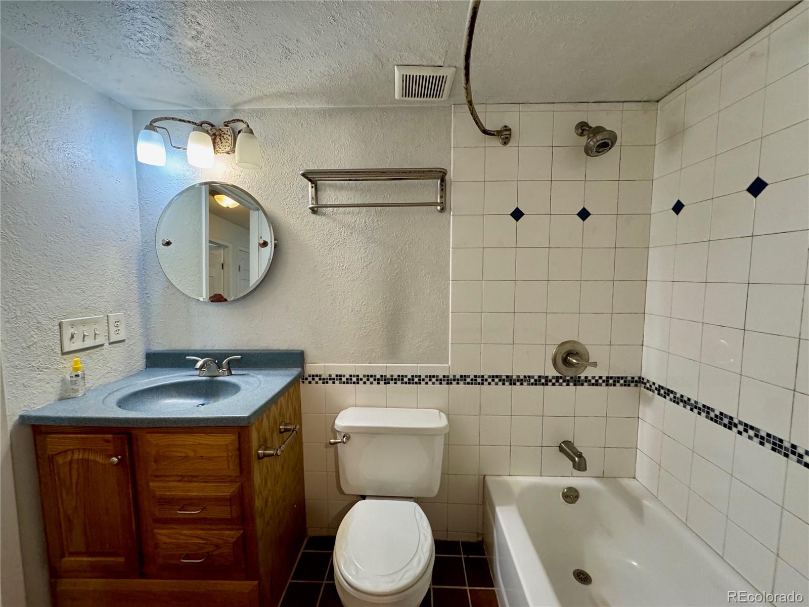 MLS Image #11 for 12470 e cornell avenue,aurora, Colorado