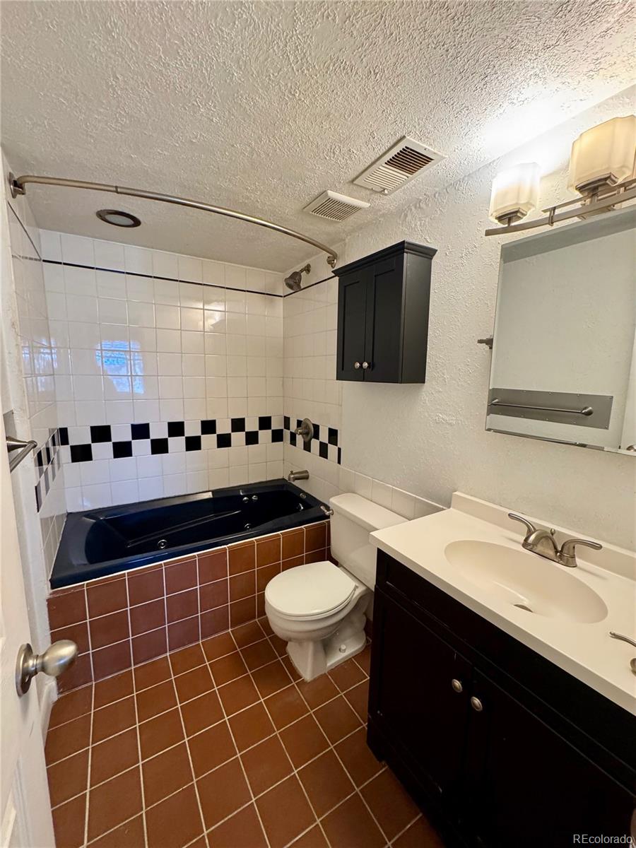 MLS Image #12 for 12470 e cornell avenue,aurora, Colorado