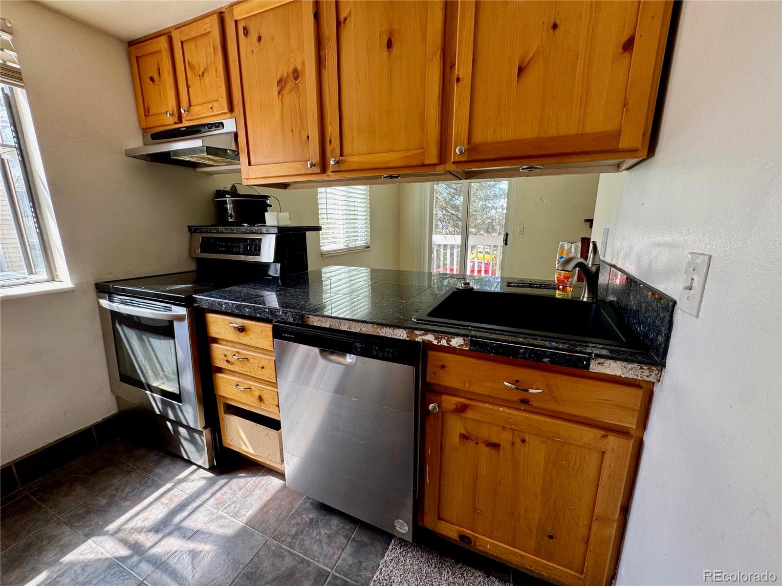 MLS Image #4 for 12470 e cornell avenue,aurora, Colorado