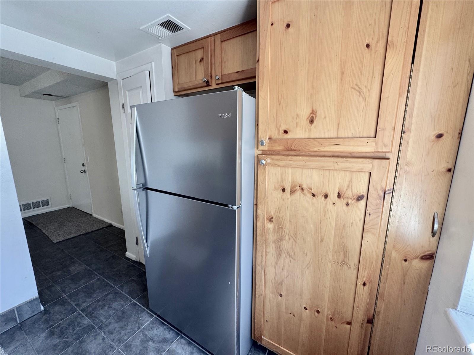 MLS Image #5 for 12470 e cornell avenue,aurora, Colorado