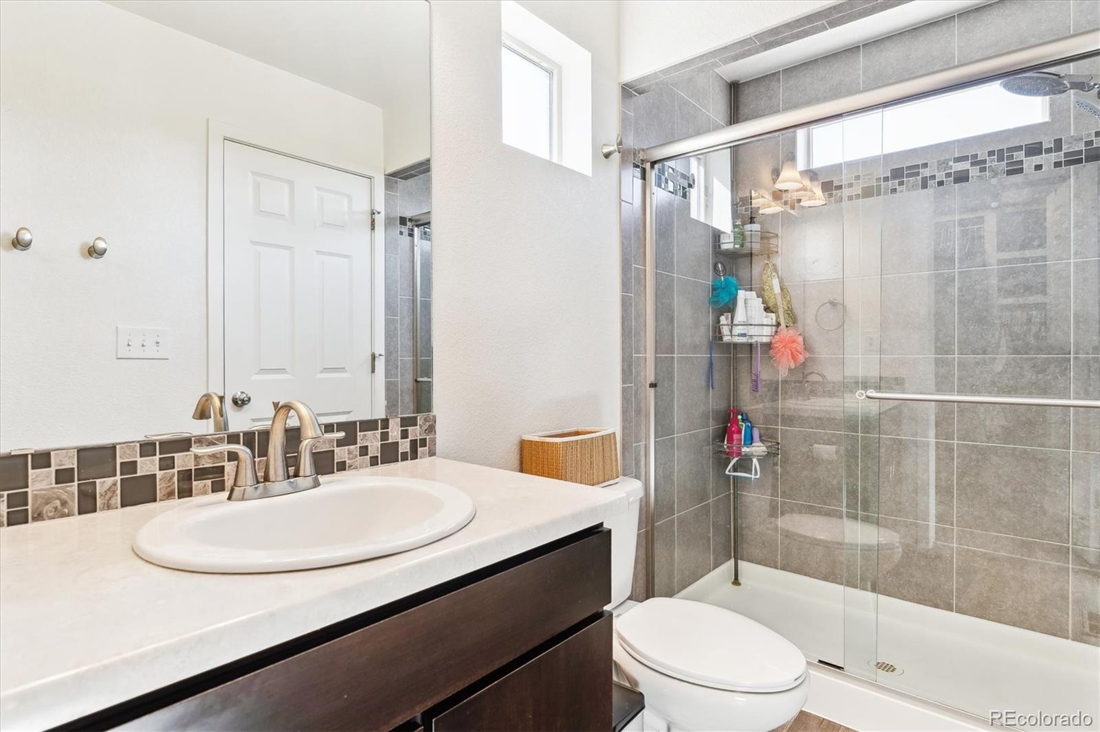 MLS Image #18 for 20017 e 48th place,denver, Colorado