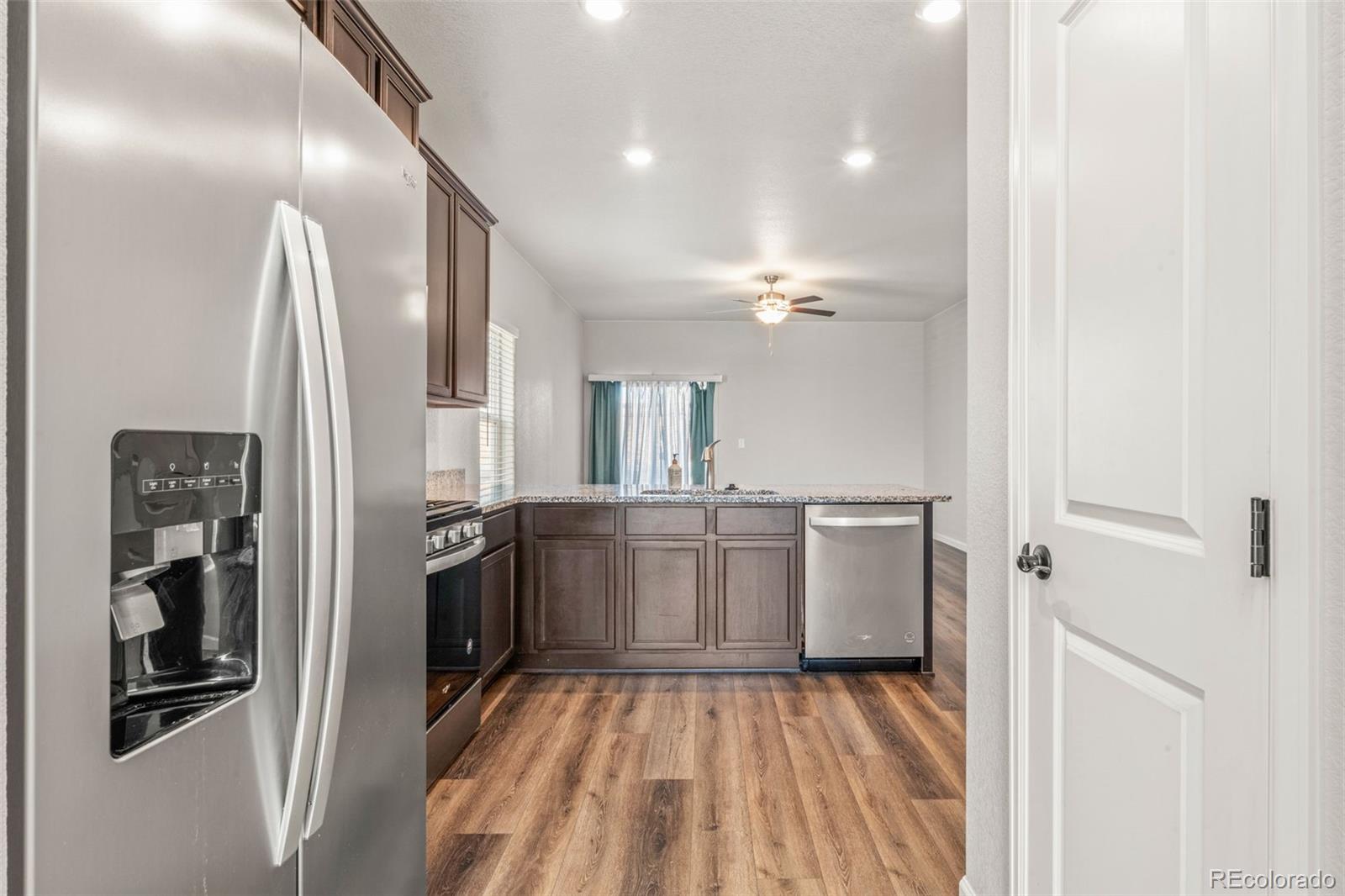 MLS Image #5 for 8836  waco court,commerce city, Colorado