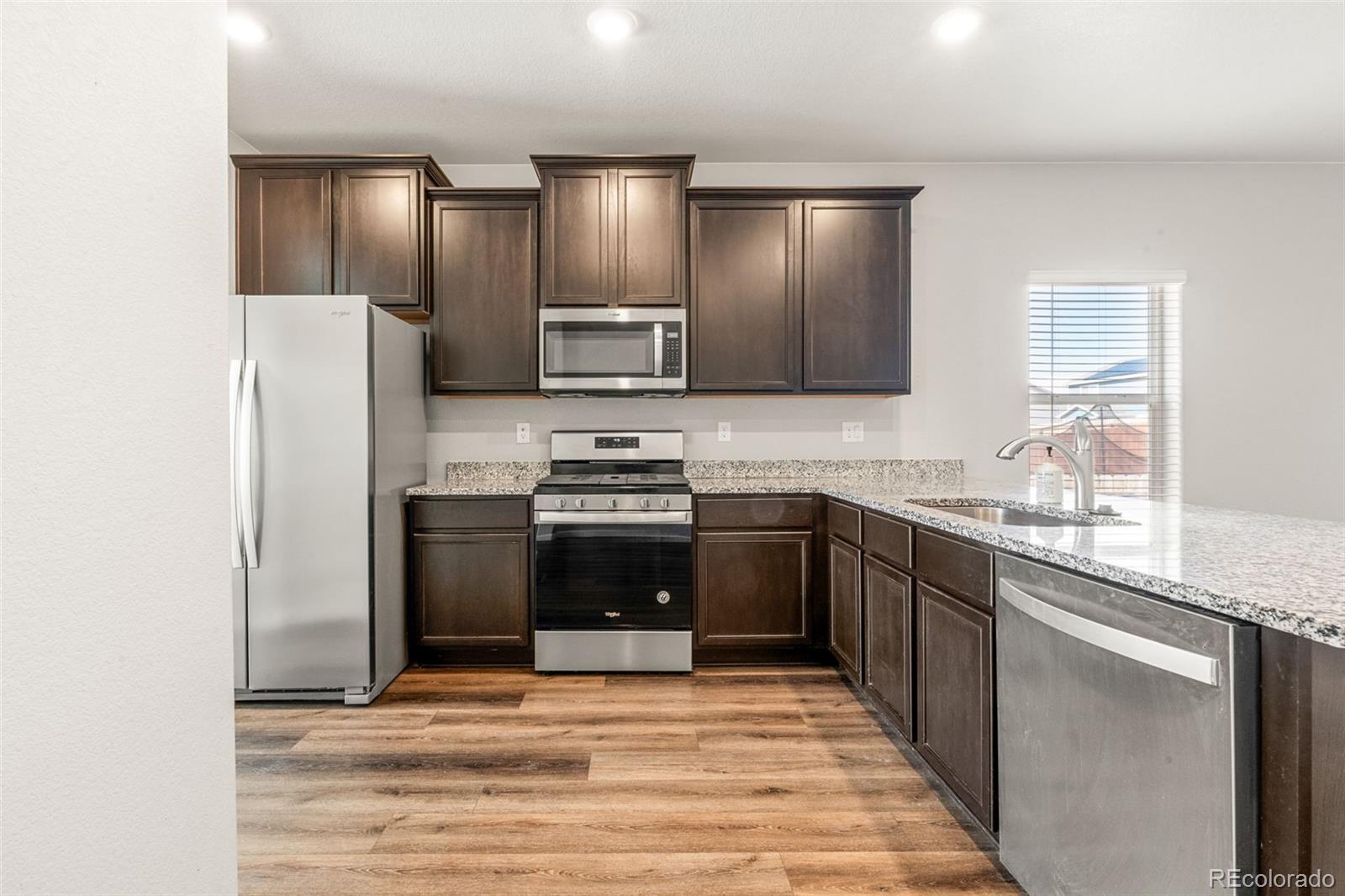 MLS Image #6 for 8836  waco court,commerce city, Colorado