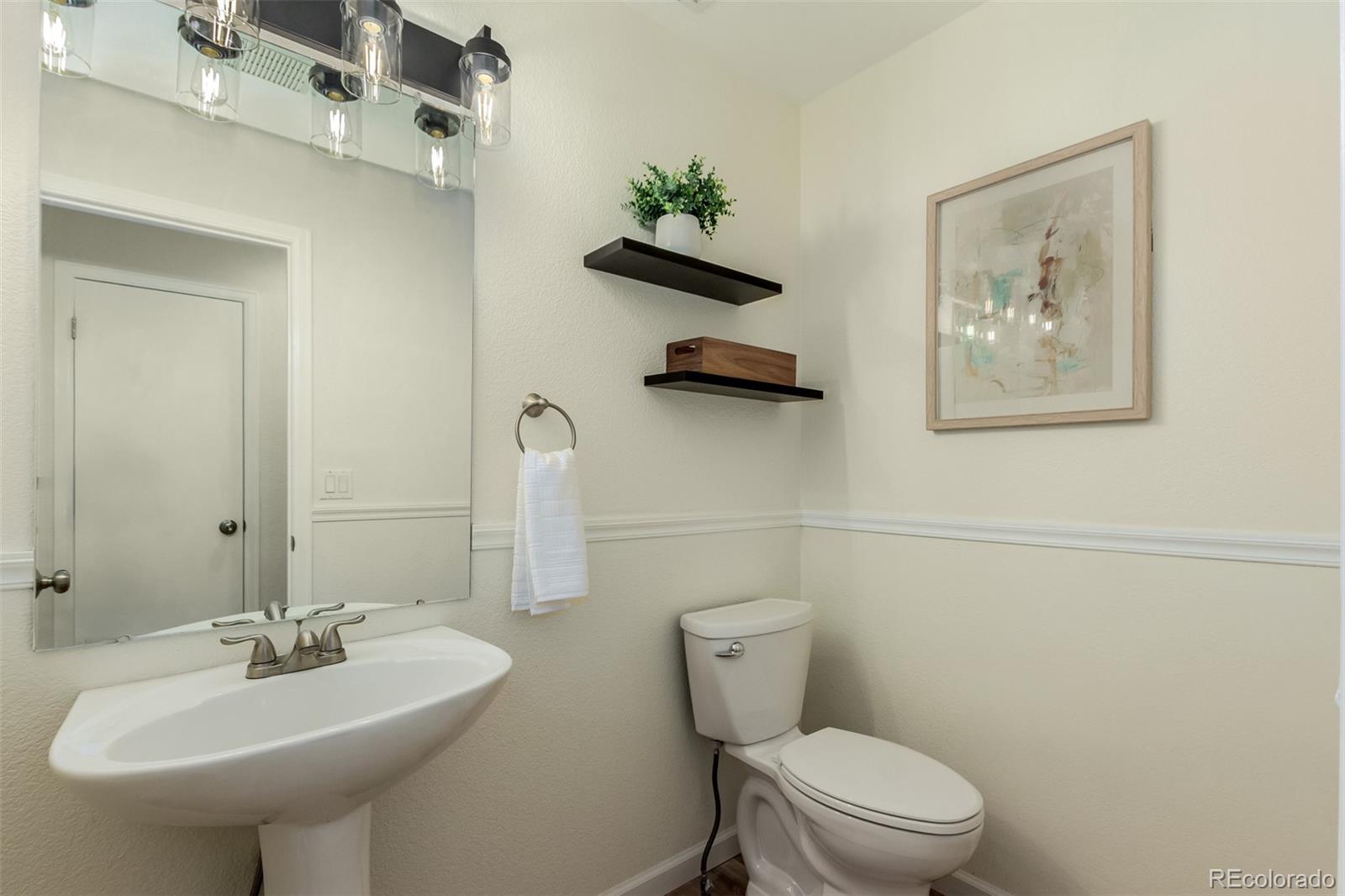 MLS Image #10 for 16379 e otero place,englewood, Colorado