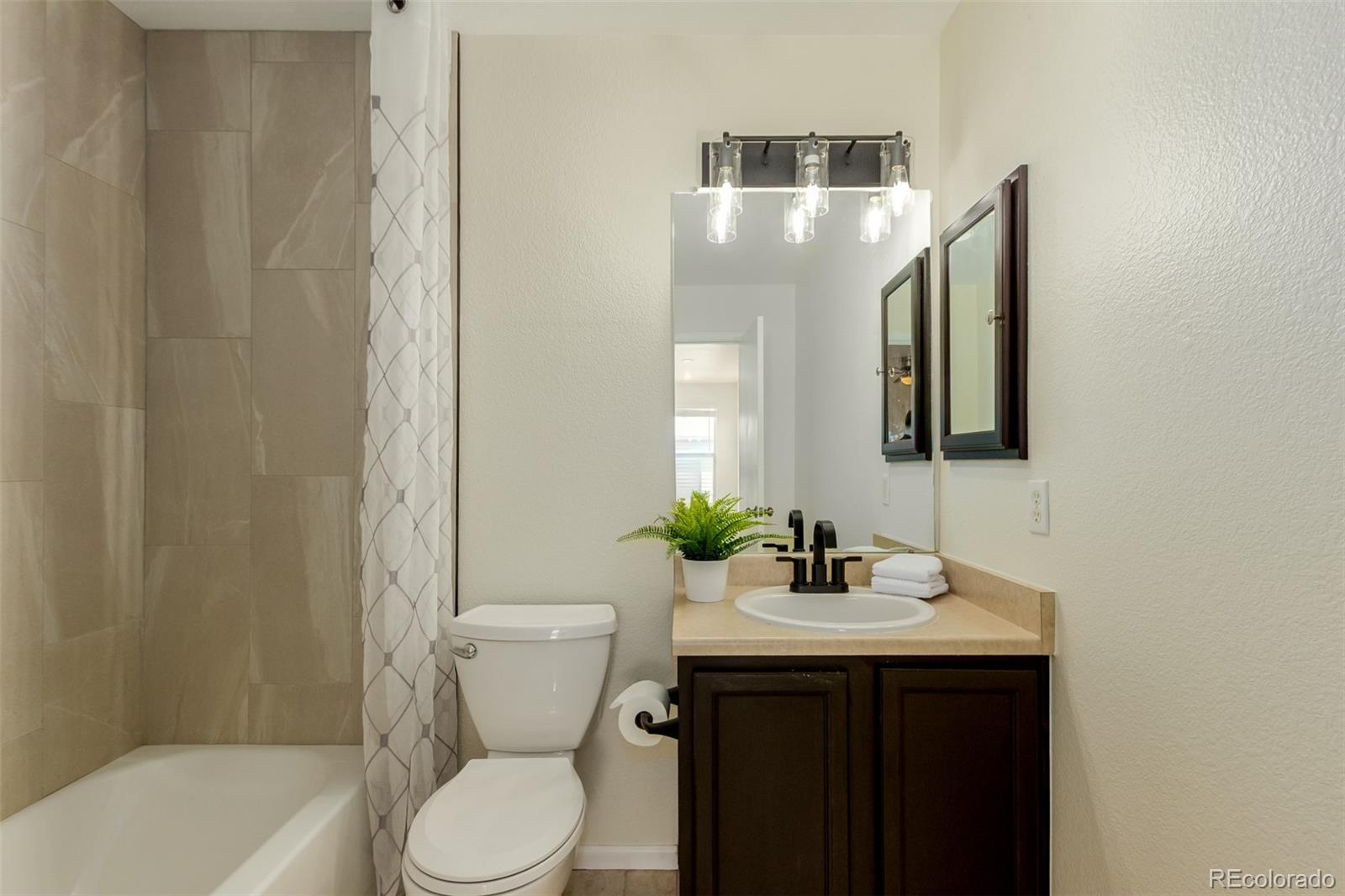 MLS Image #13 for 16379 e otero place,englewood, Colorado
