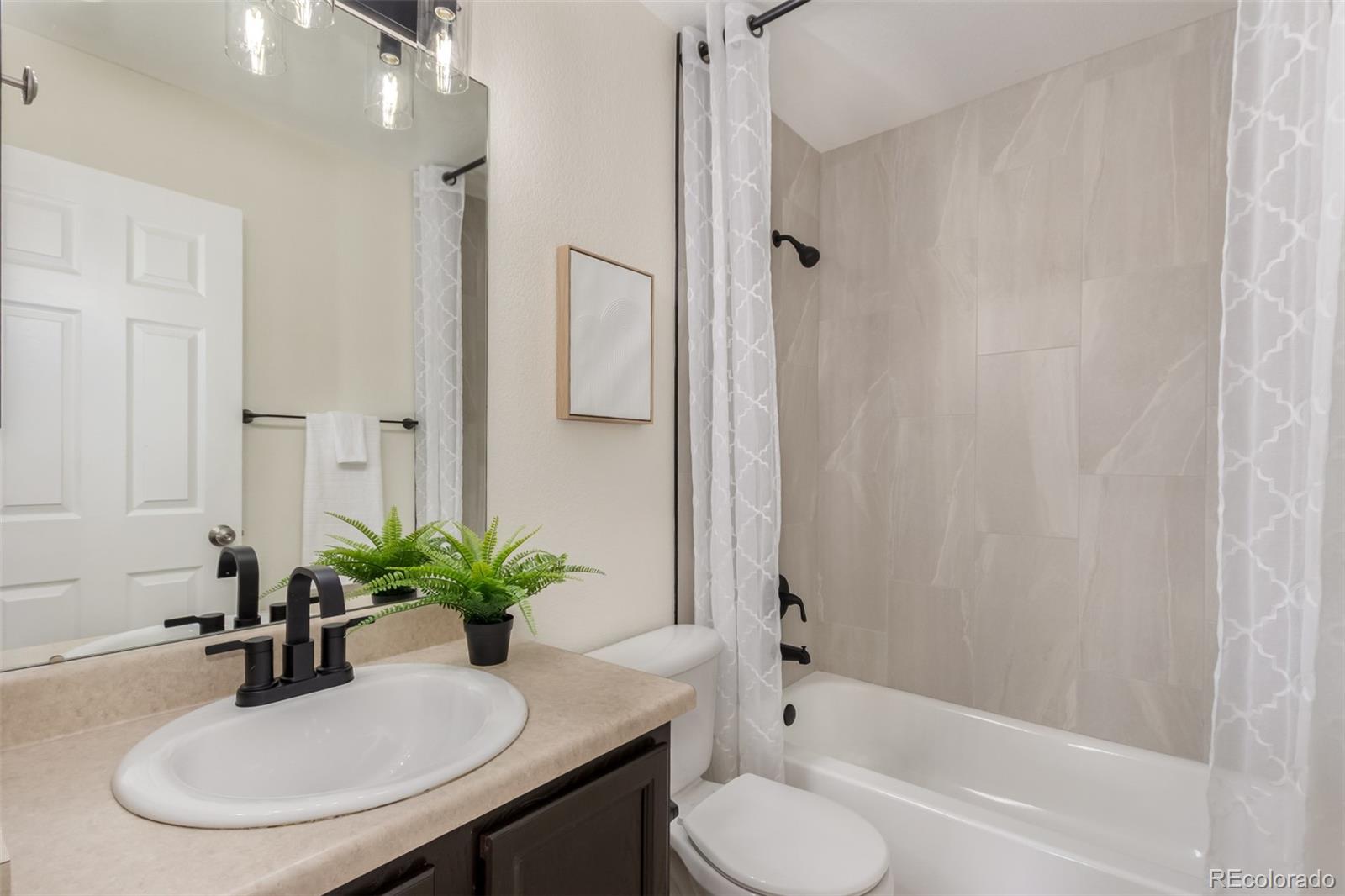 MLS Image #15 for 16379 e otero place,englewood, Colorado