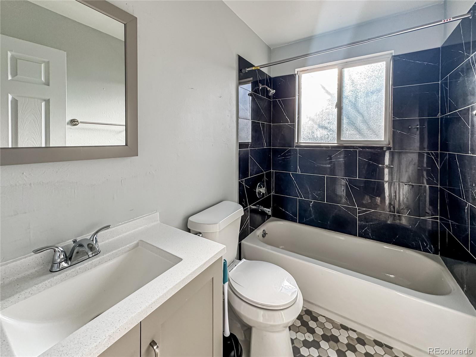 MLS Image #15 for 4777 s olathe street,aurora, Colorado