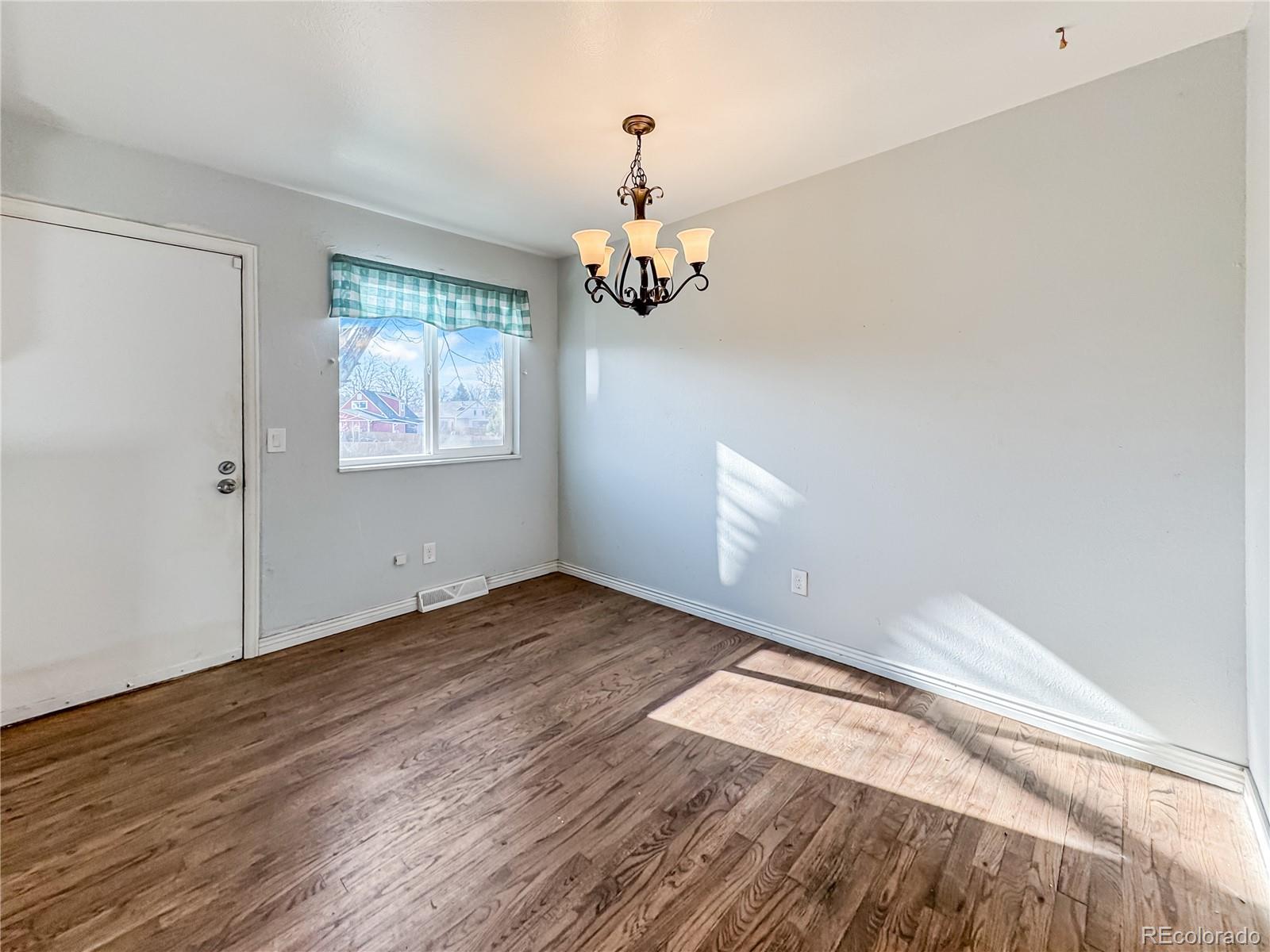 MLS Image #4 for 4777 s olathe street,aurora, Colorado