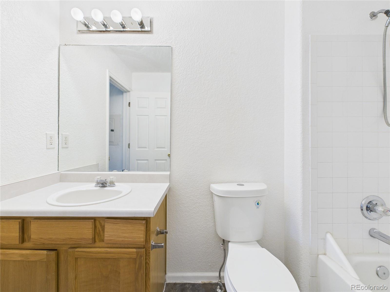 MLS Image #11 for 960 s dawson way 18,aurora, Colorado