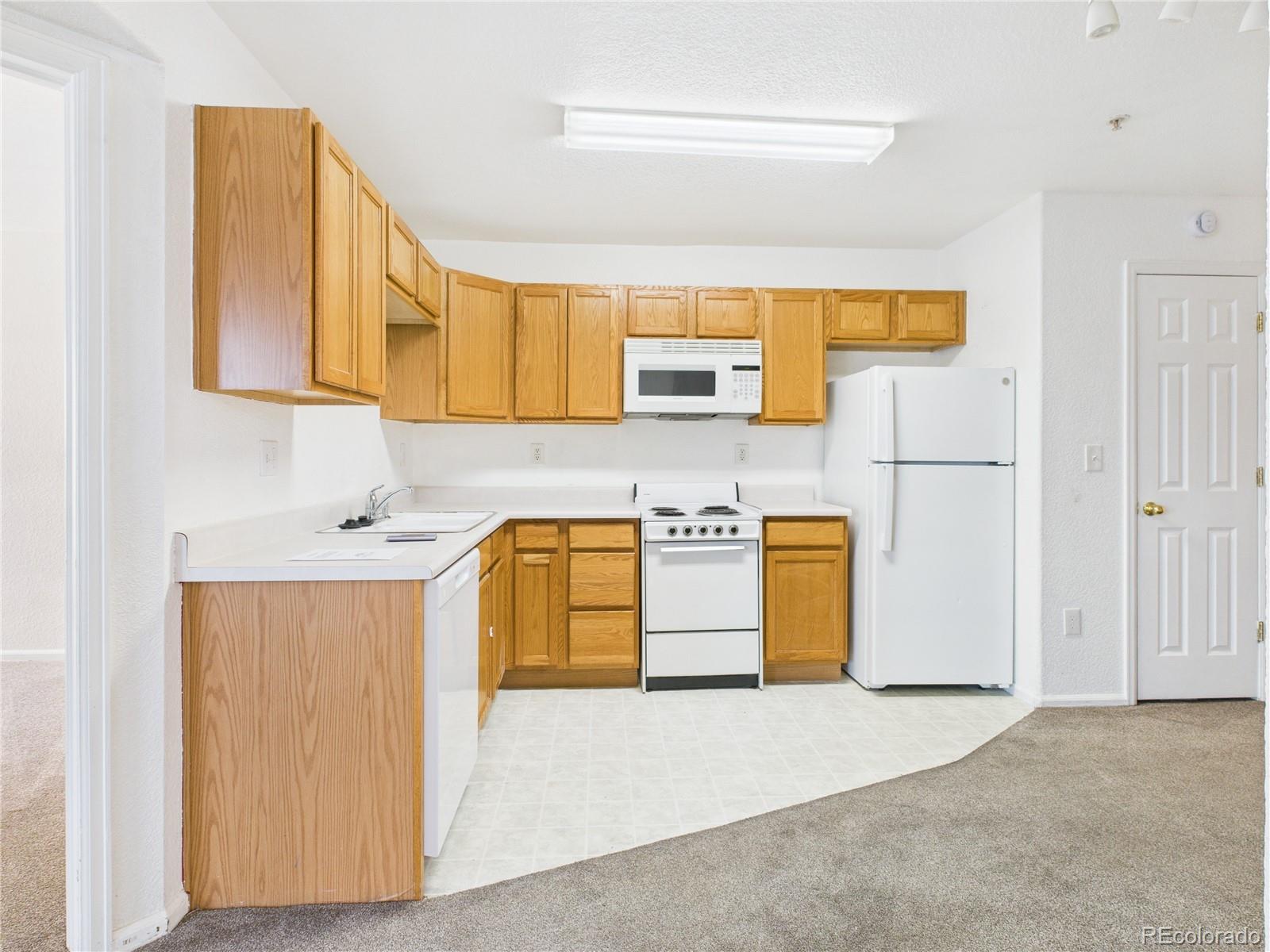 MLS Image #4 for 960 s dawson way 18,aurora, Colorado