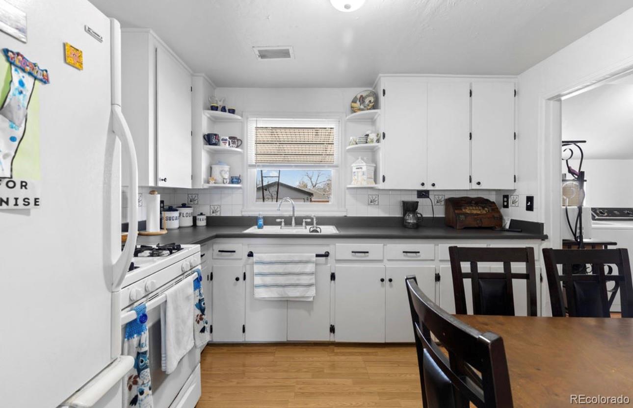MLS Image #10 for 4849 n cook street,denver, Colorado
