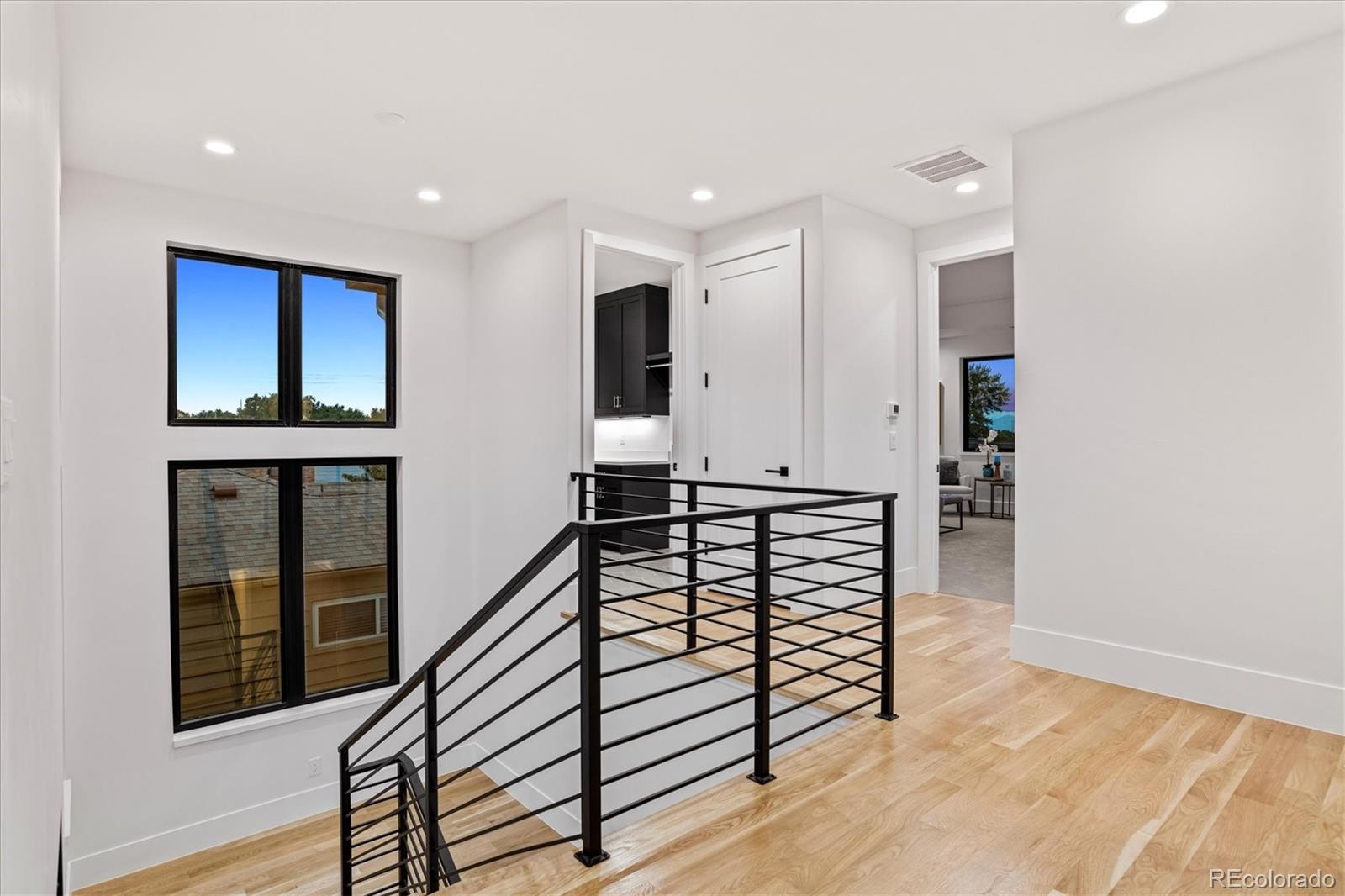 MLS Image #25 for 1675 s madison street,denver, Colorado