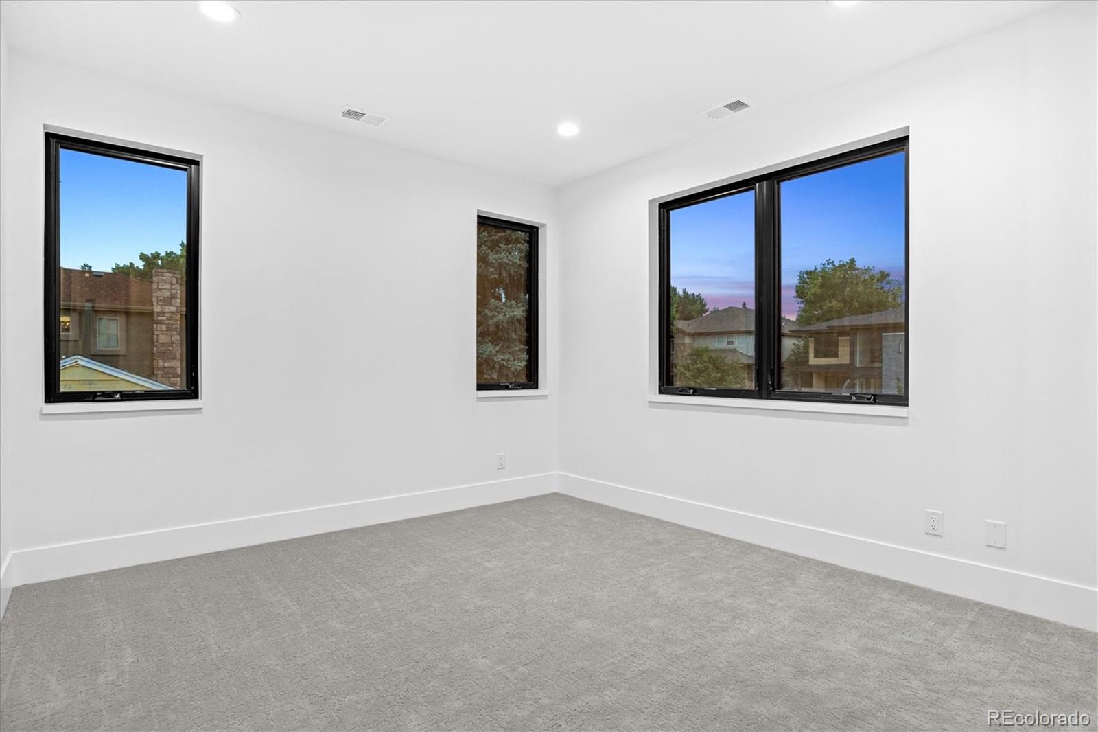 MLS Image #36 for 1675 s madison street,denver, Colorado