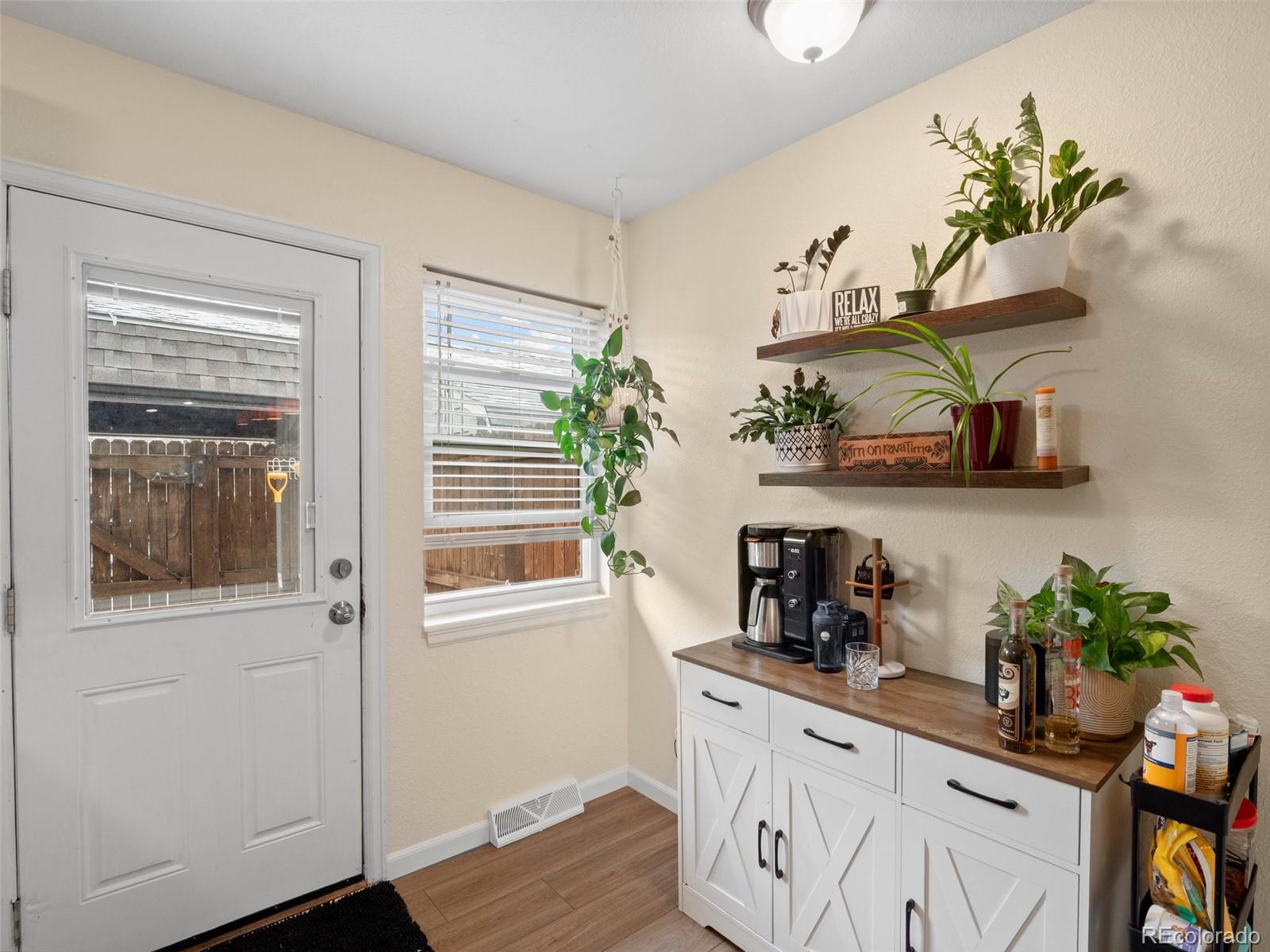 MLS Image #13 for 1517 s owens street 9,denver, Colorado