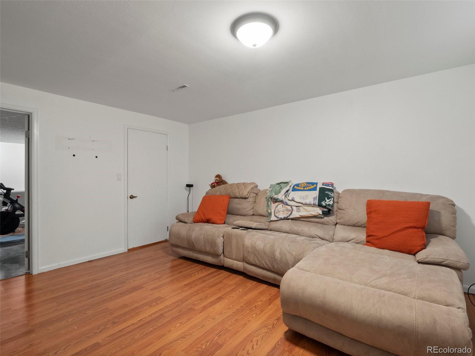 MLS Image #18 for 1517 s owens street 9,denver, Colorado