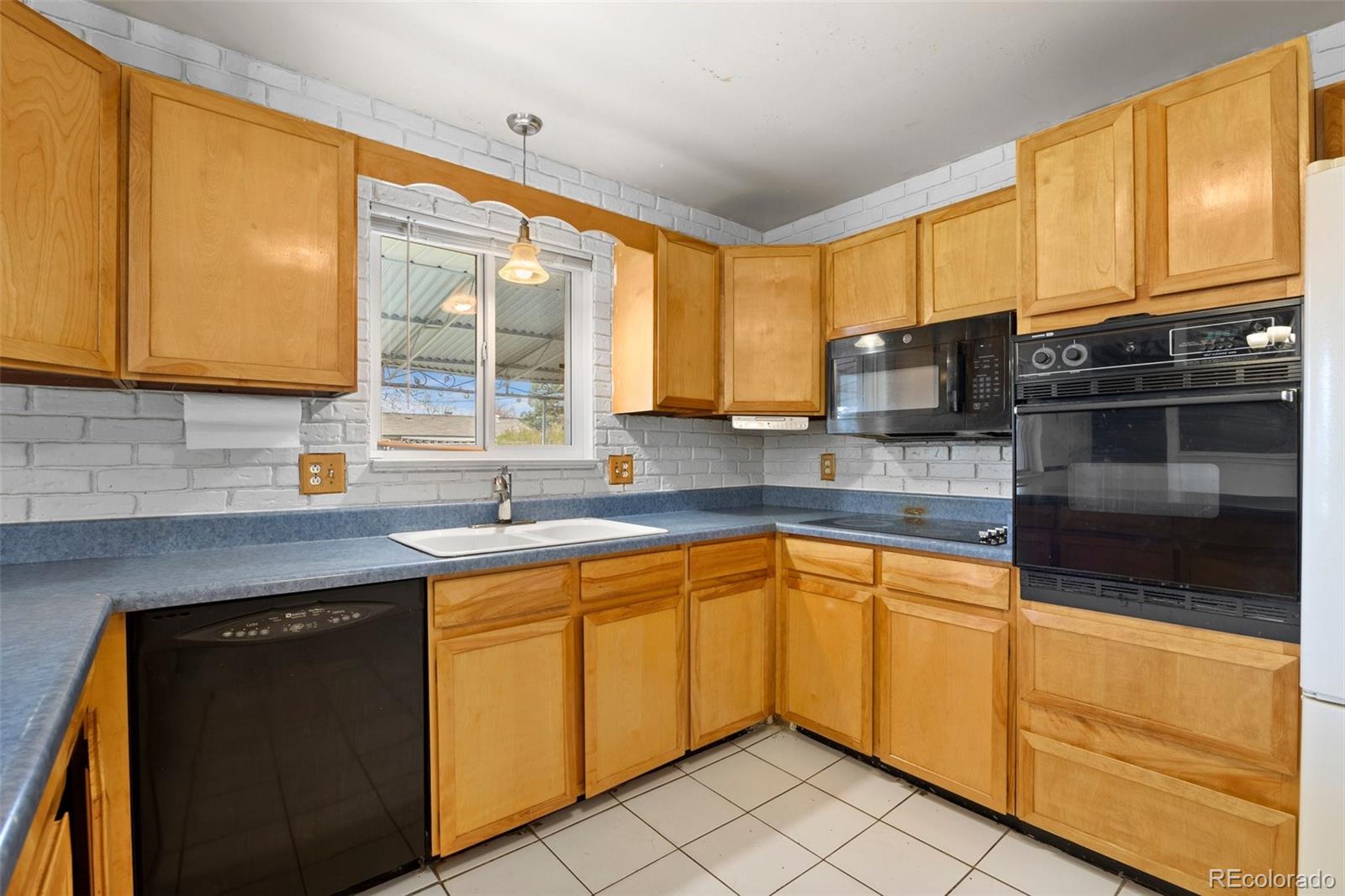MLS Image #18 for 2166 s golden court,denver, Colorado
