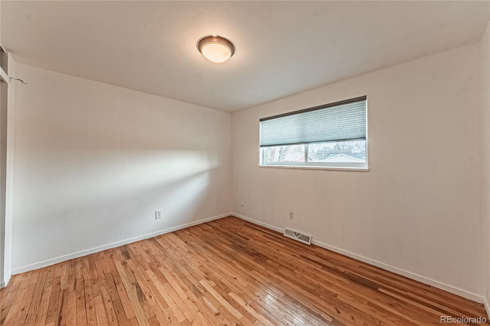 MLS Image #9 for 889  douglas drive,denver, Colorado