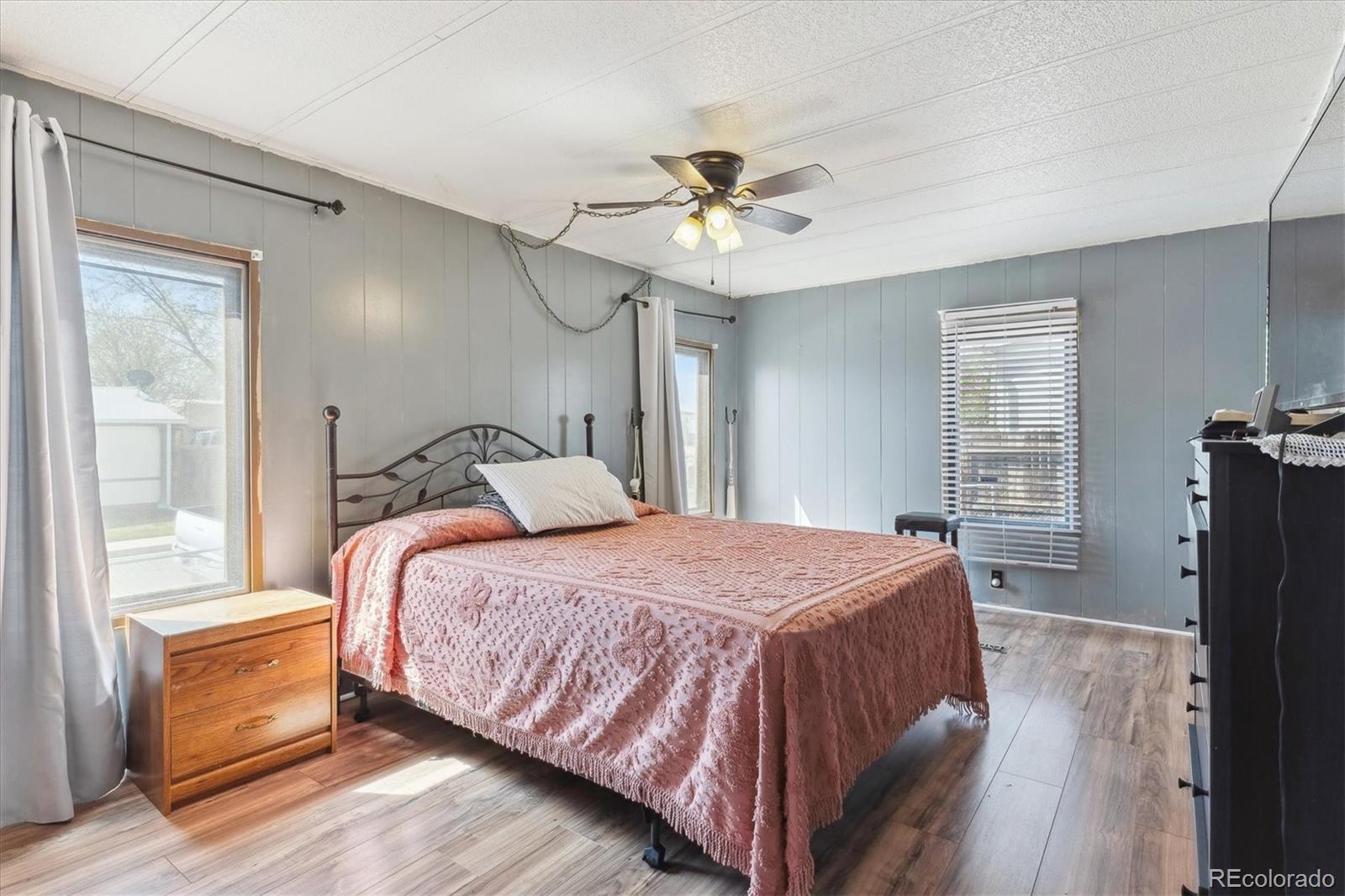 MLS Image #11 for 8401  garfield way,denver, Colorado