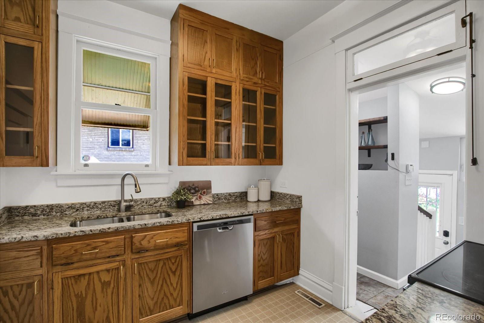 MLS Image #20 for 3051 w 37th avenue,denver, Colorado