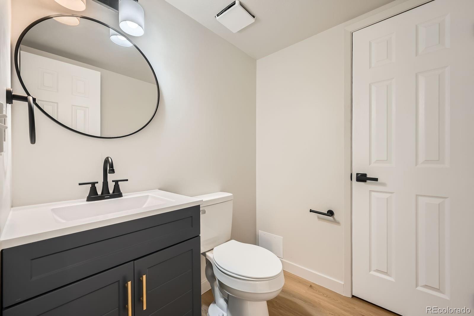 MLS Image #11 for 9573 e kansas circle,denver, Colorado